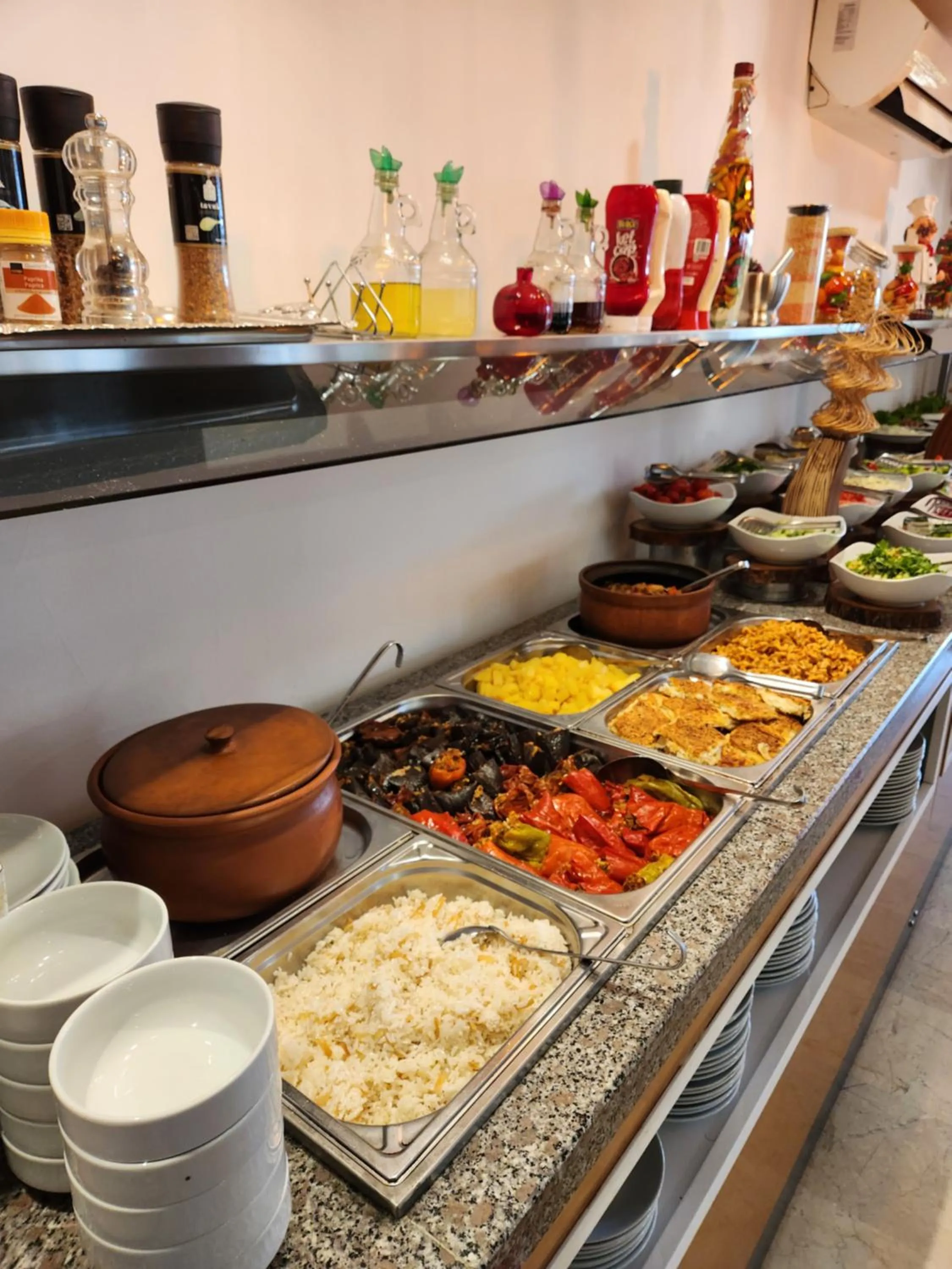 Food and drinks in Esperanza Hotel