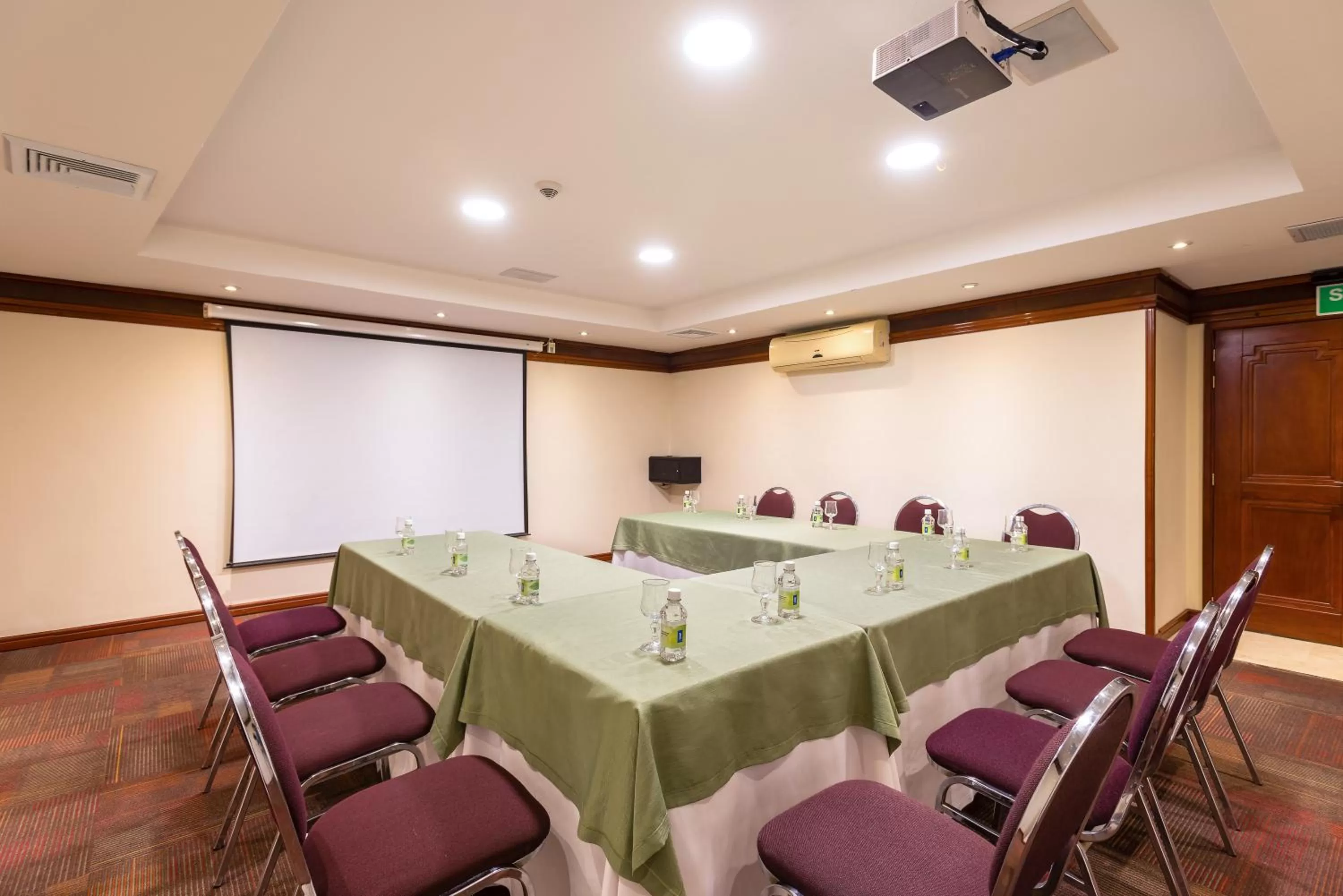 Meeting/conference room in Hotel Dann Carlton Bucaramanga