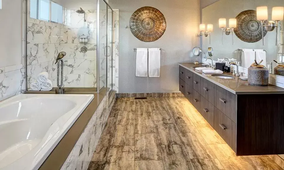 Bathroom in Garden of the Gods Club & Resort