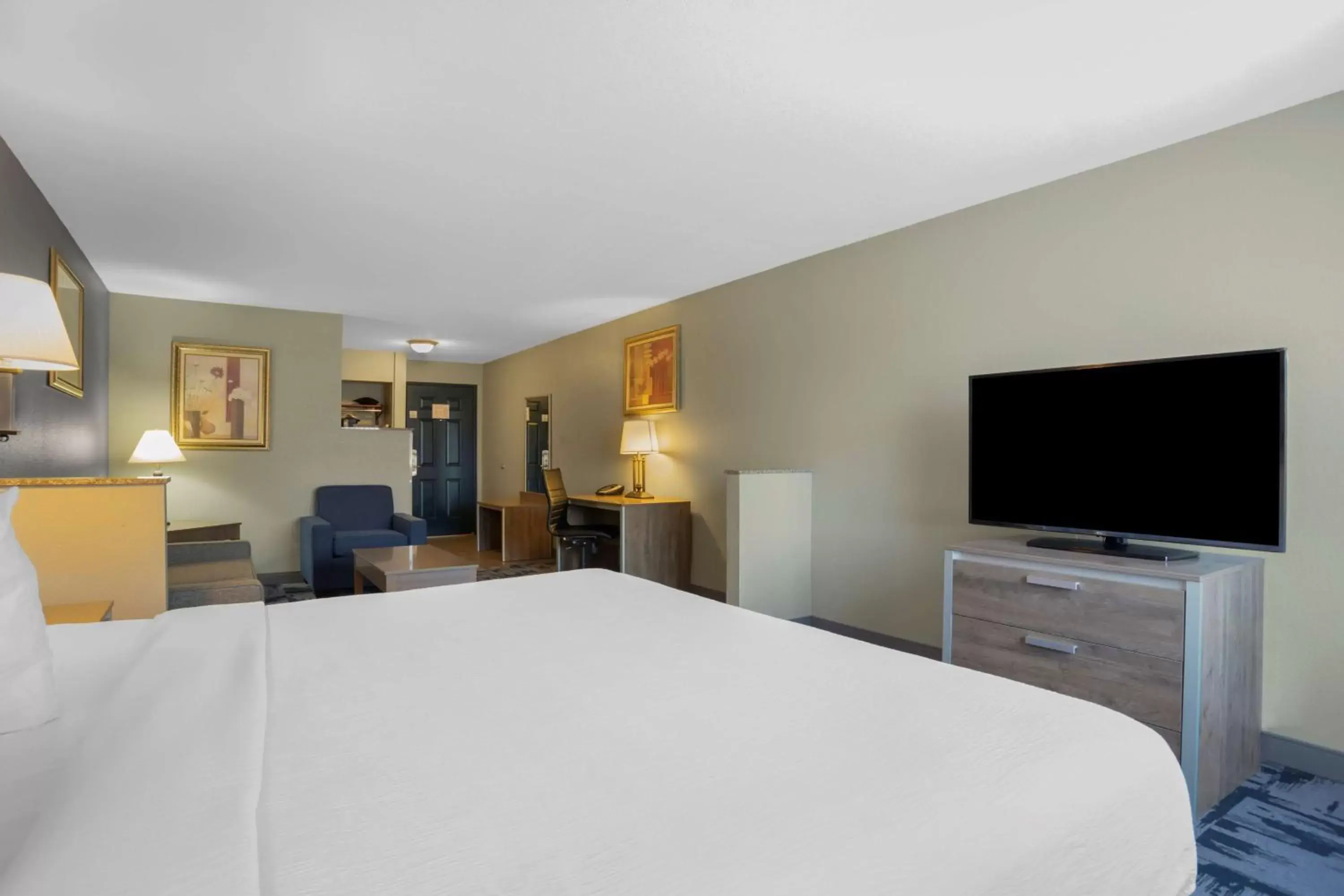 Bedroom, Bed in Best Western Wakulla Inn & Suites