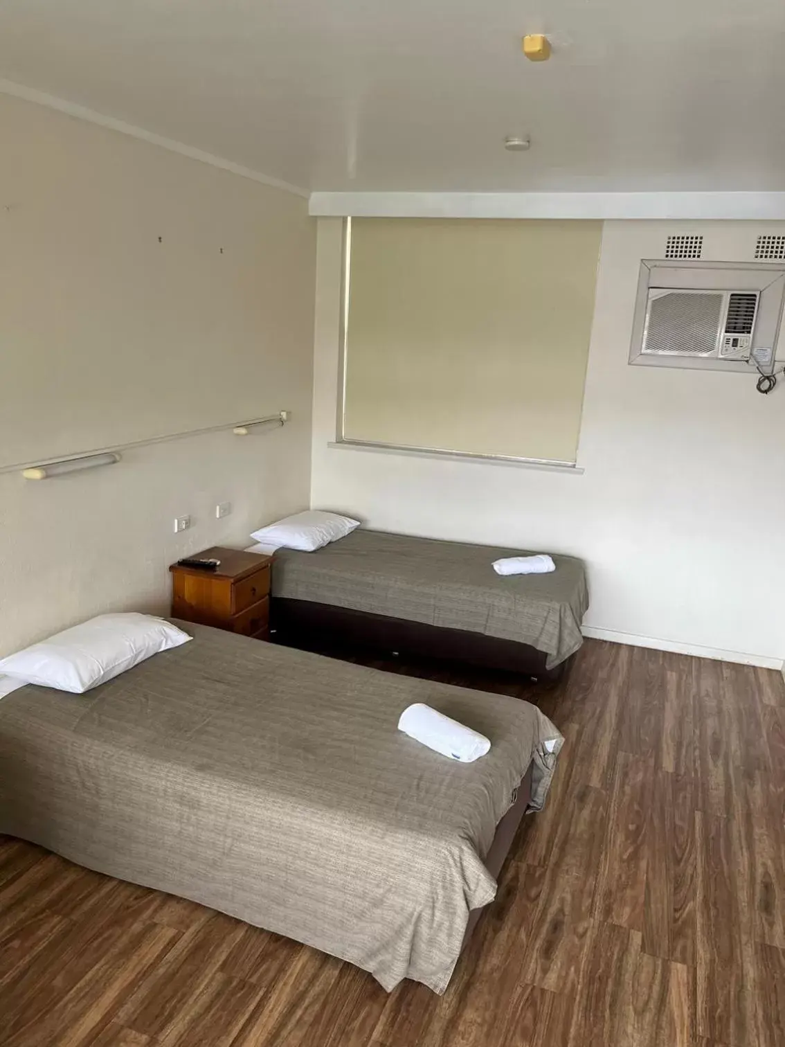 Photo of the whole room, Bed in Crown Hotel Motel