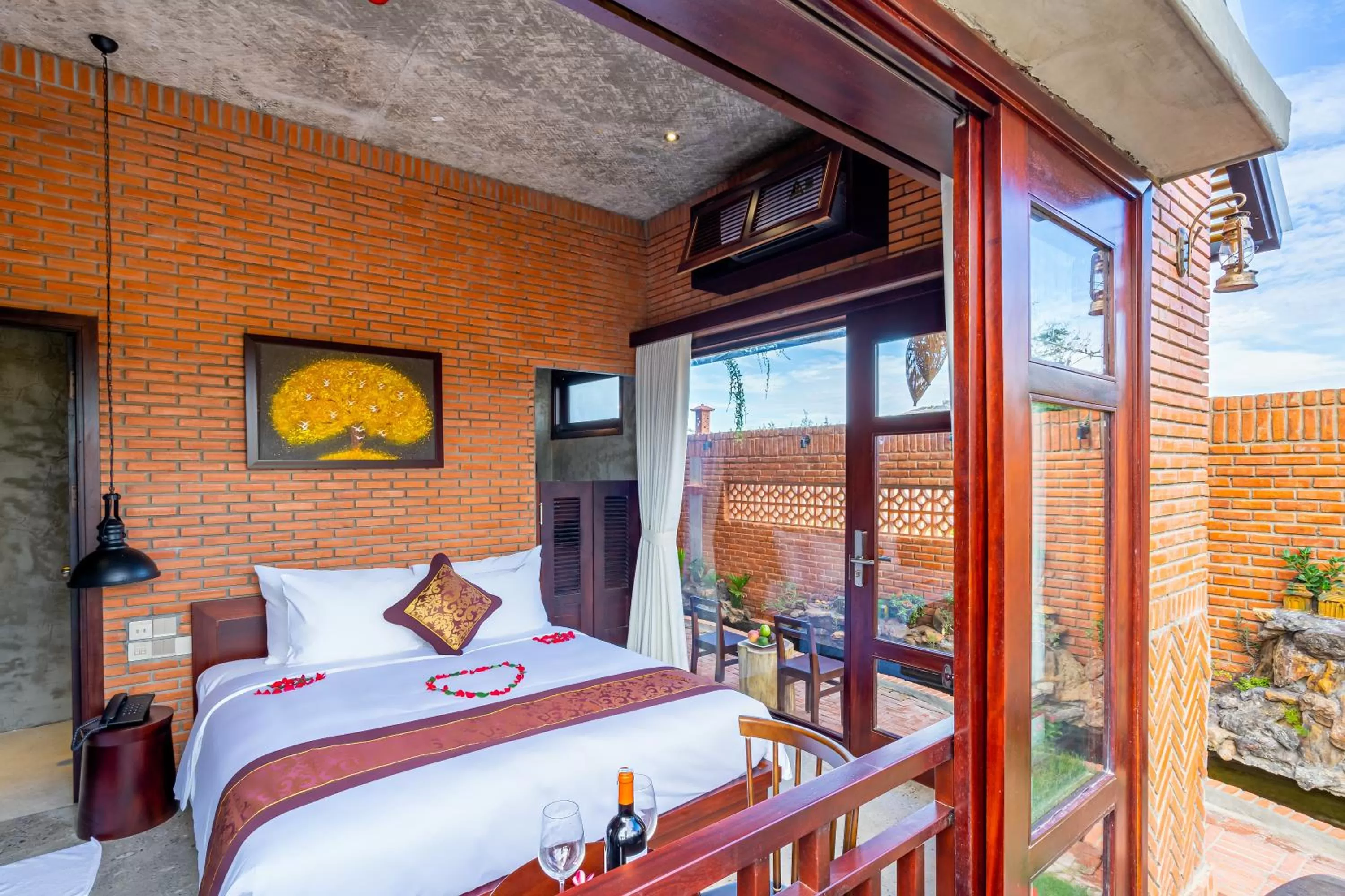 Patio, Bed in Angel Garden Villa