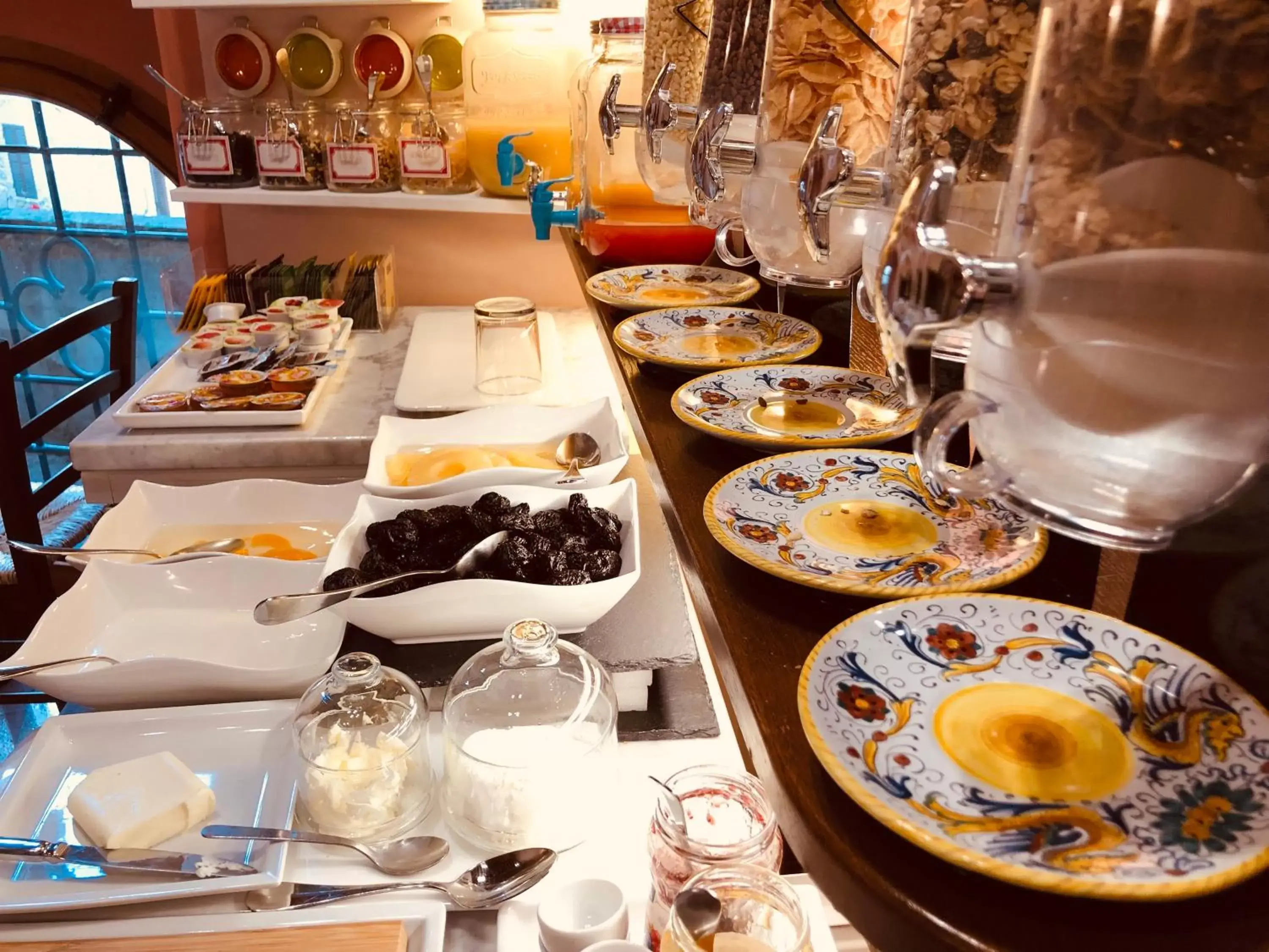 Buffet breakfast in Hotel Trattoria Pallotta