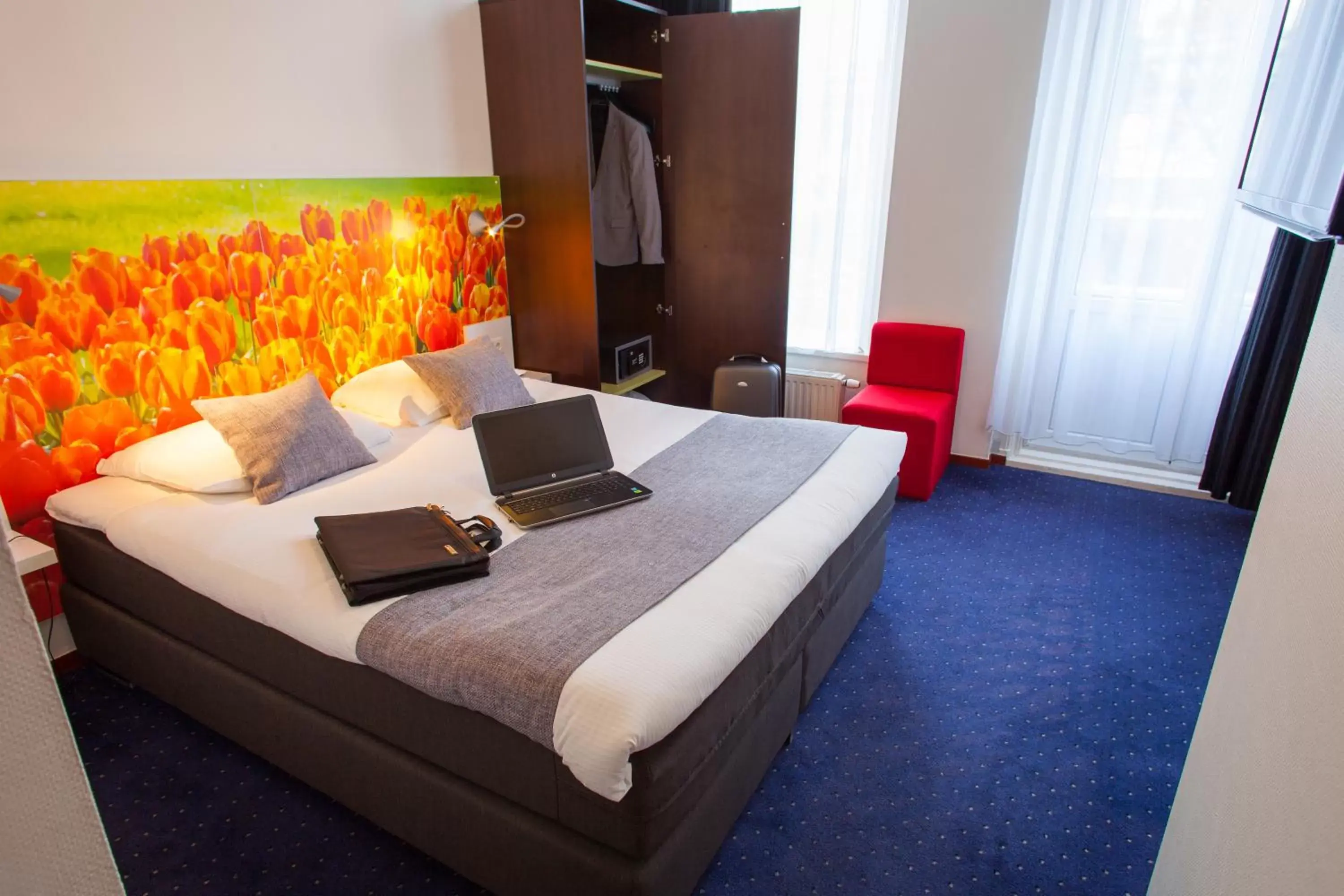 Bed in ibis Styles Amsterdam City