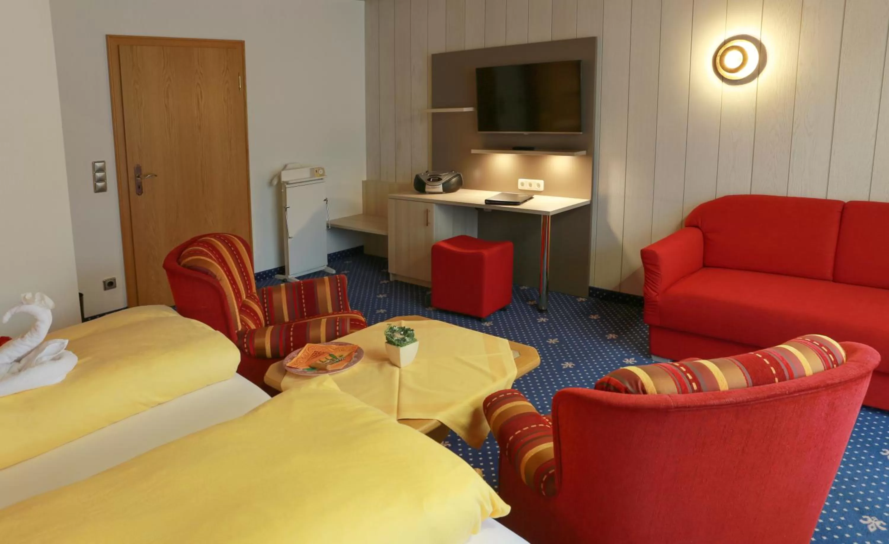 TV and multimedia, Bed in Sporthotel Göbel Garni