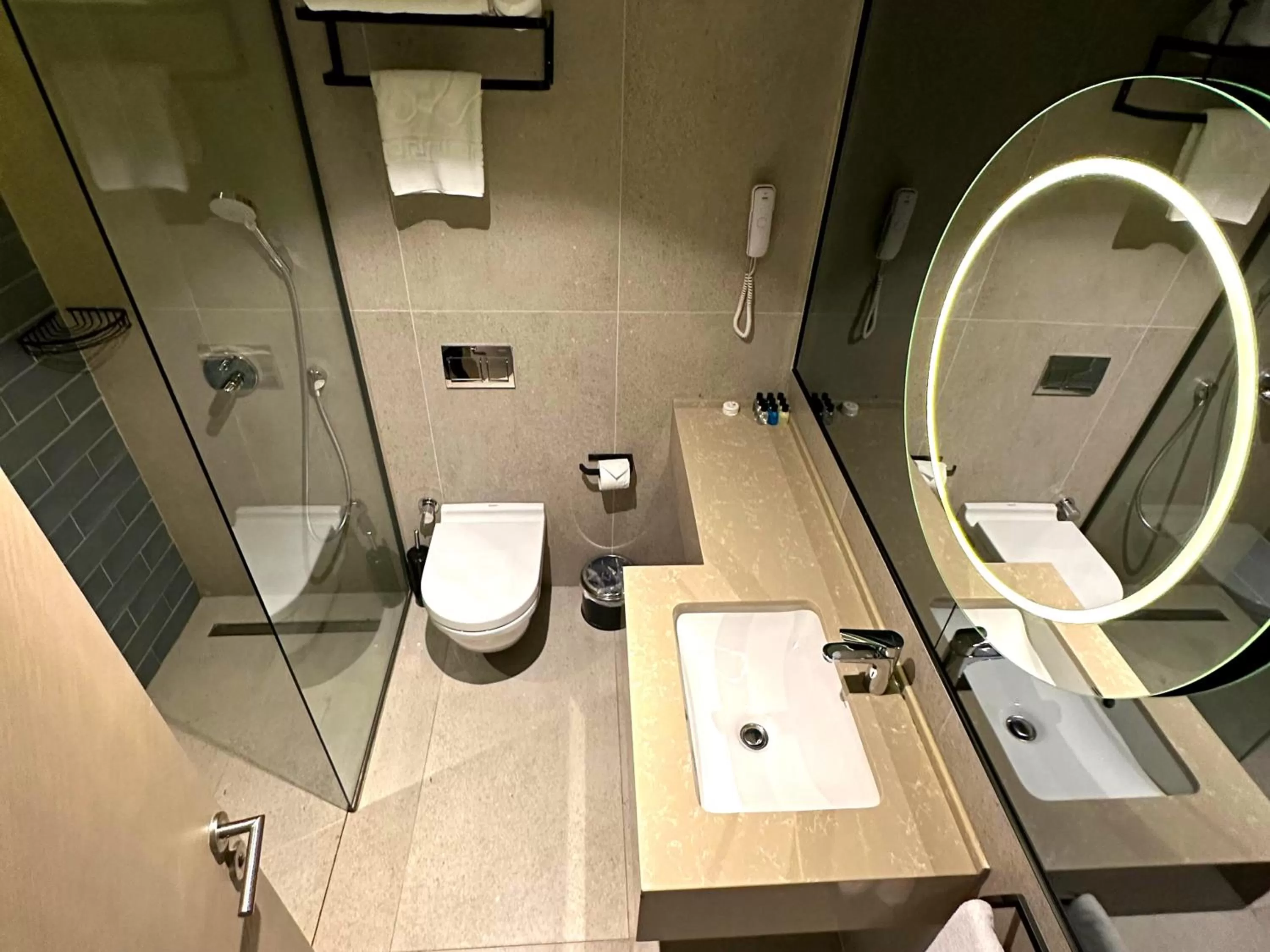 Shower in Edition Old City Hotel