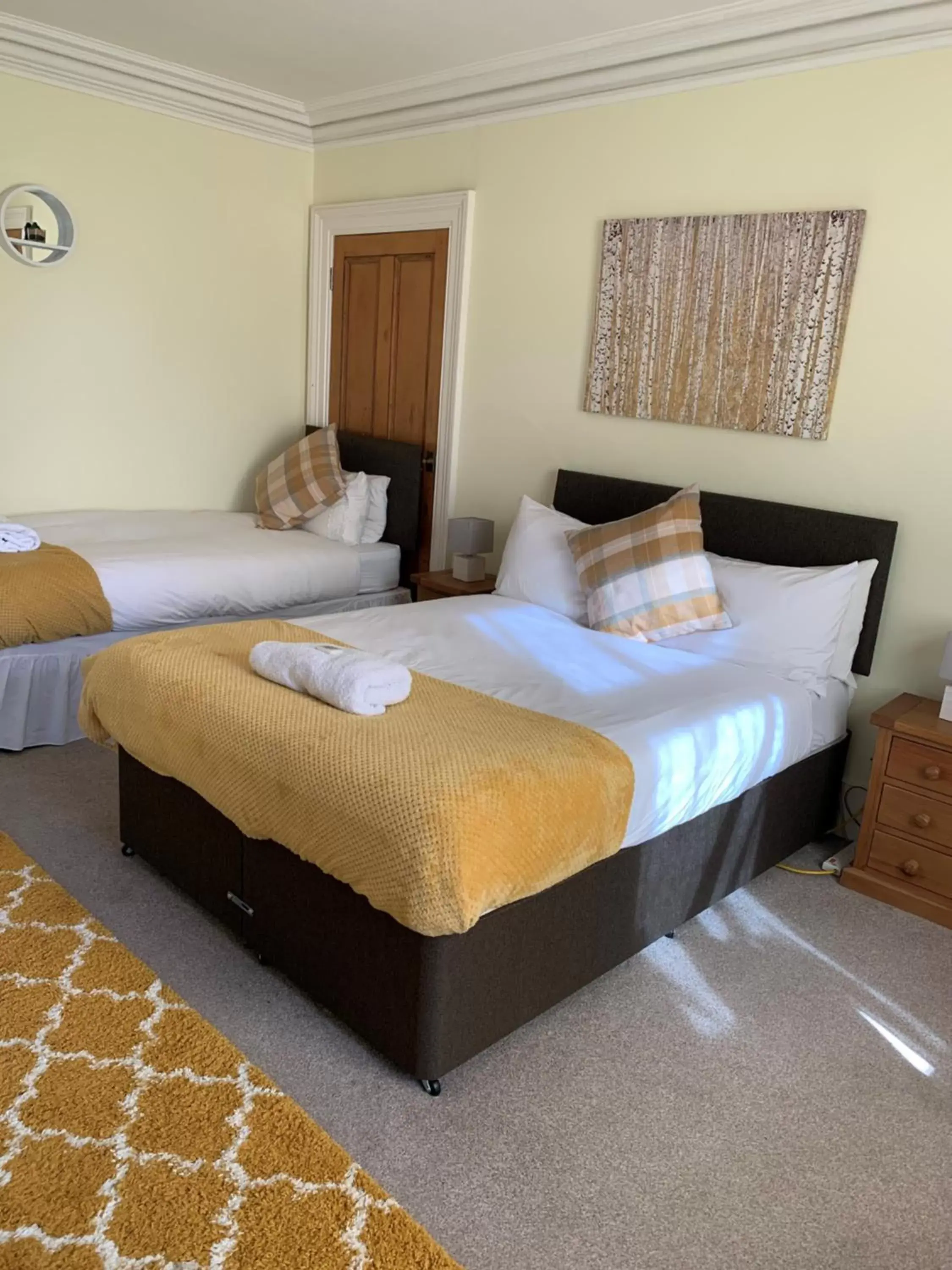 Double Room with Shared Bathroom - single occupancy in The Ship Inn Double Room with Shared Bathroom - single occupancy in The Ship Inn