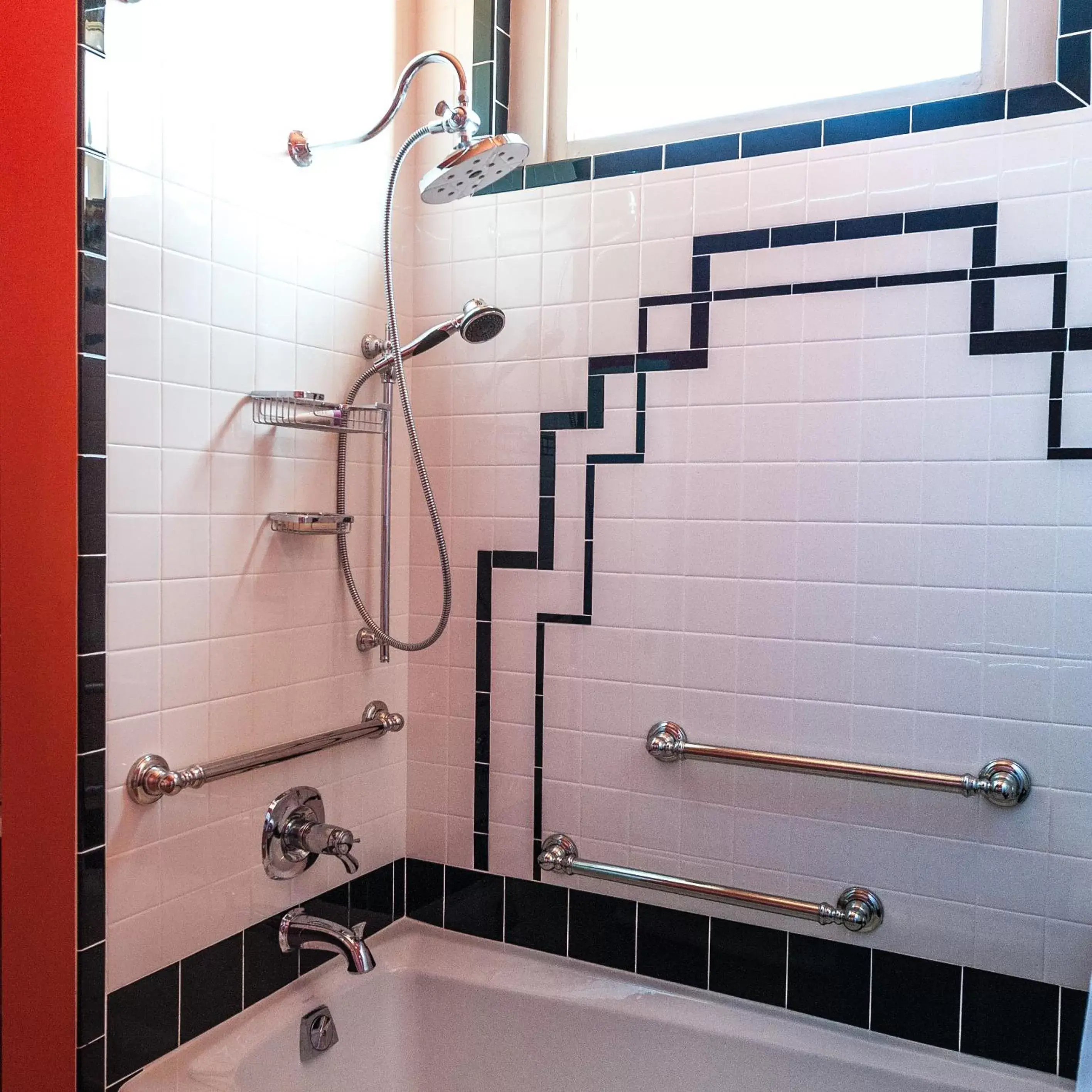 Shower, Bathroom in Grand Highland Hotel