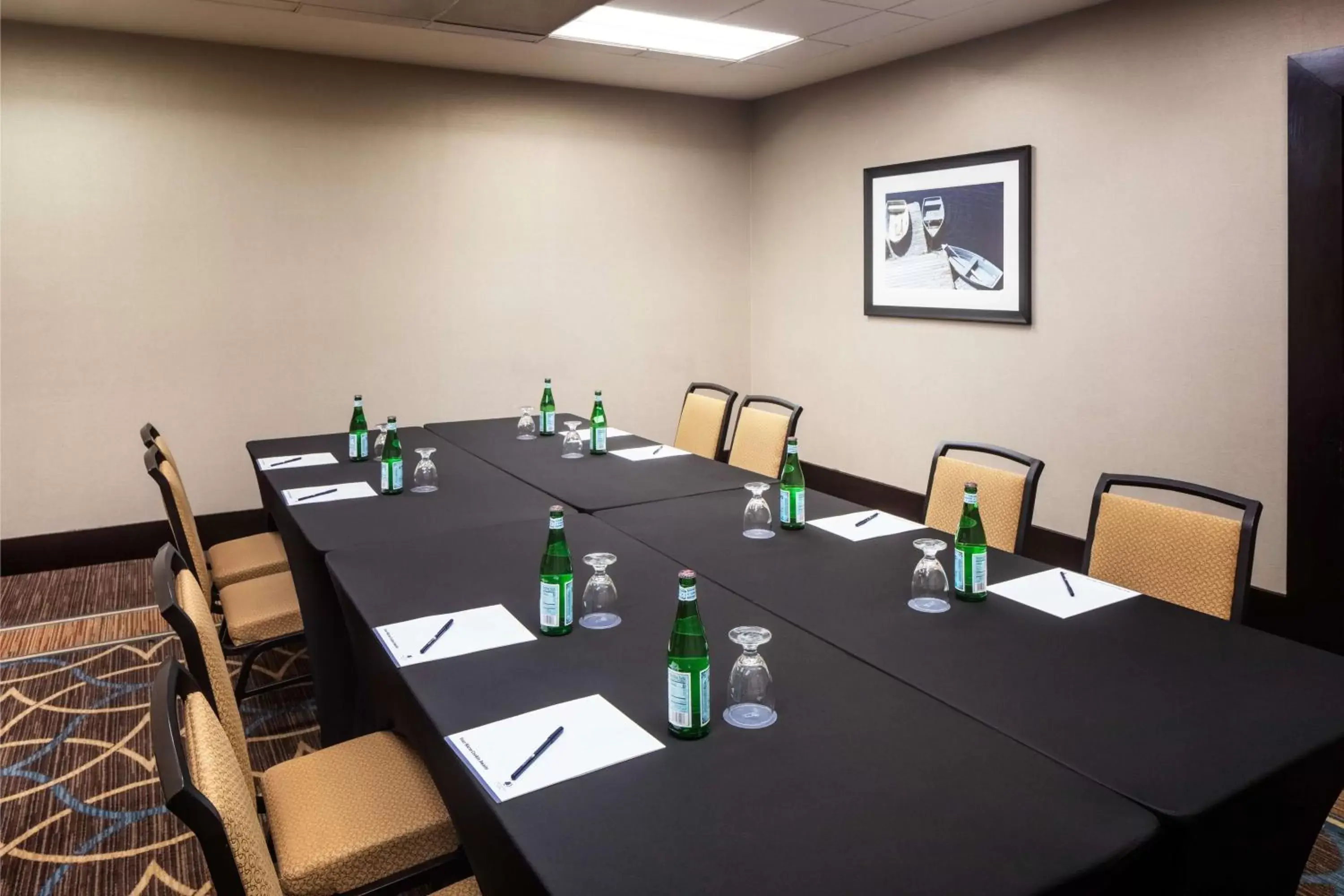 Meeting/conference room in DoubleTree by Hilton Silver Spring Washington DC North