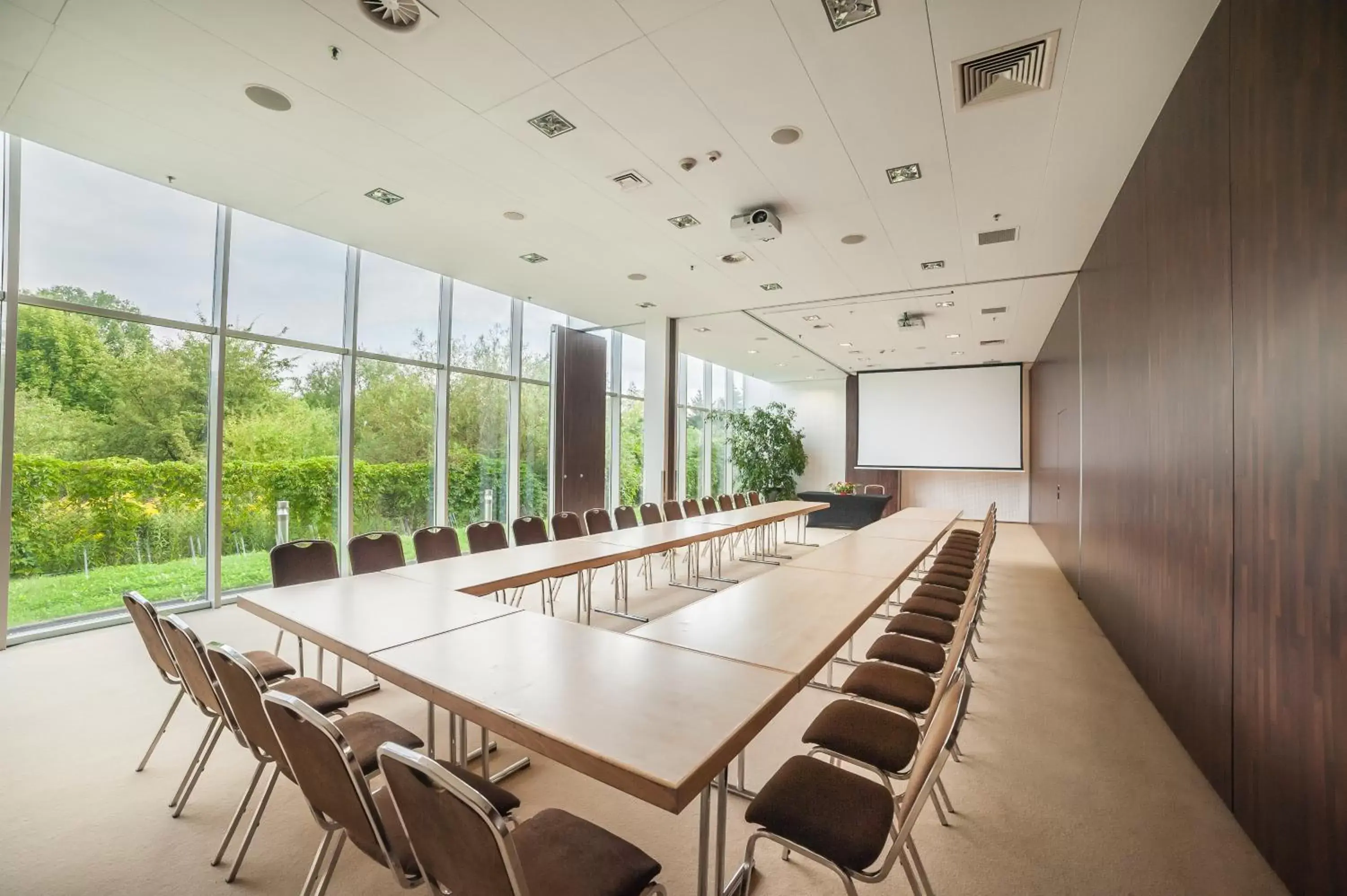 Meeting/conference room in Premier Kraków Hotel