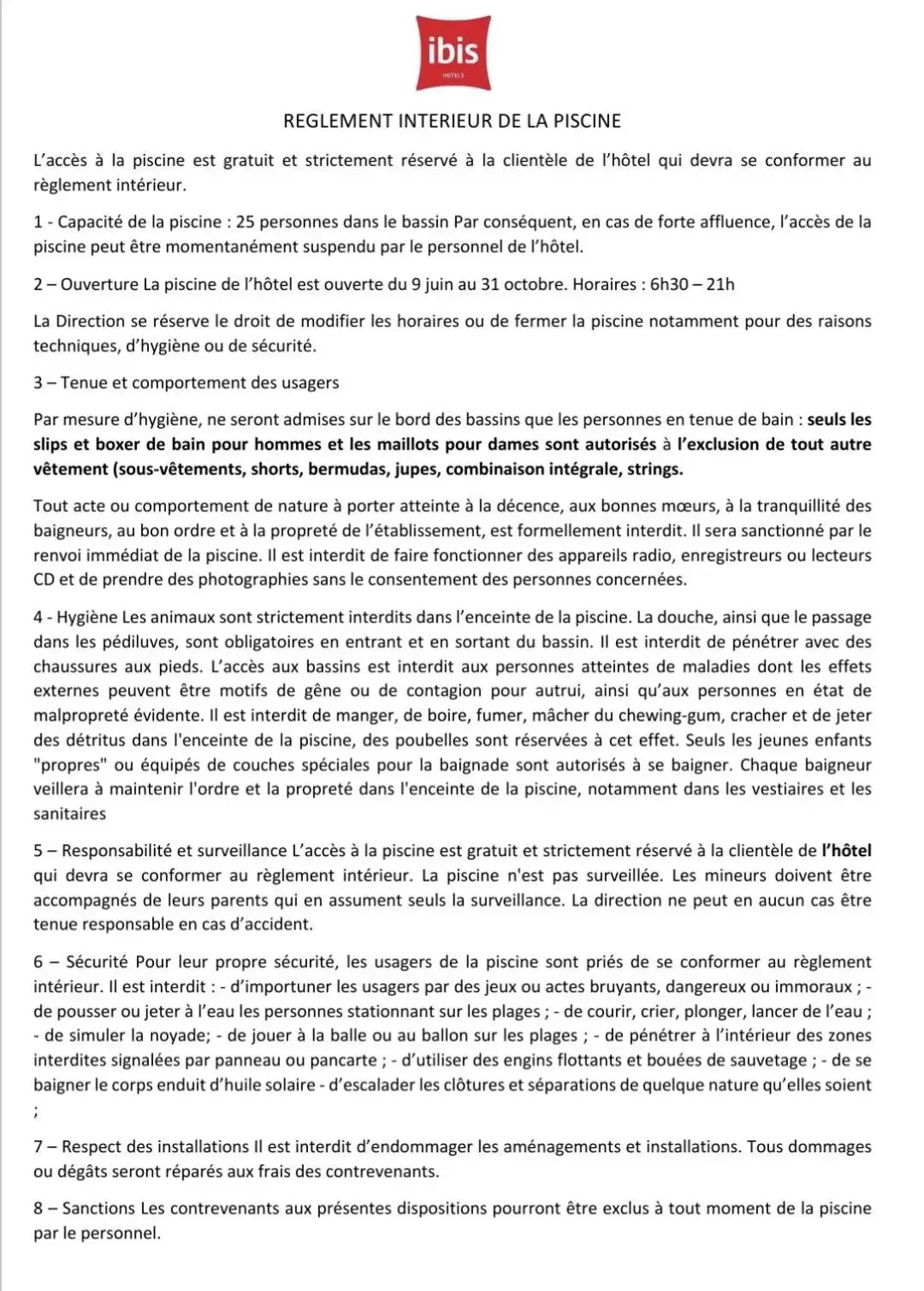 Swimming pool in Ibis Lunel Petite Camargue Swimming pool in Ibis Lunel Petite Camargue