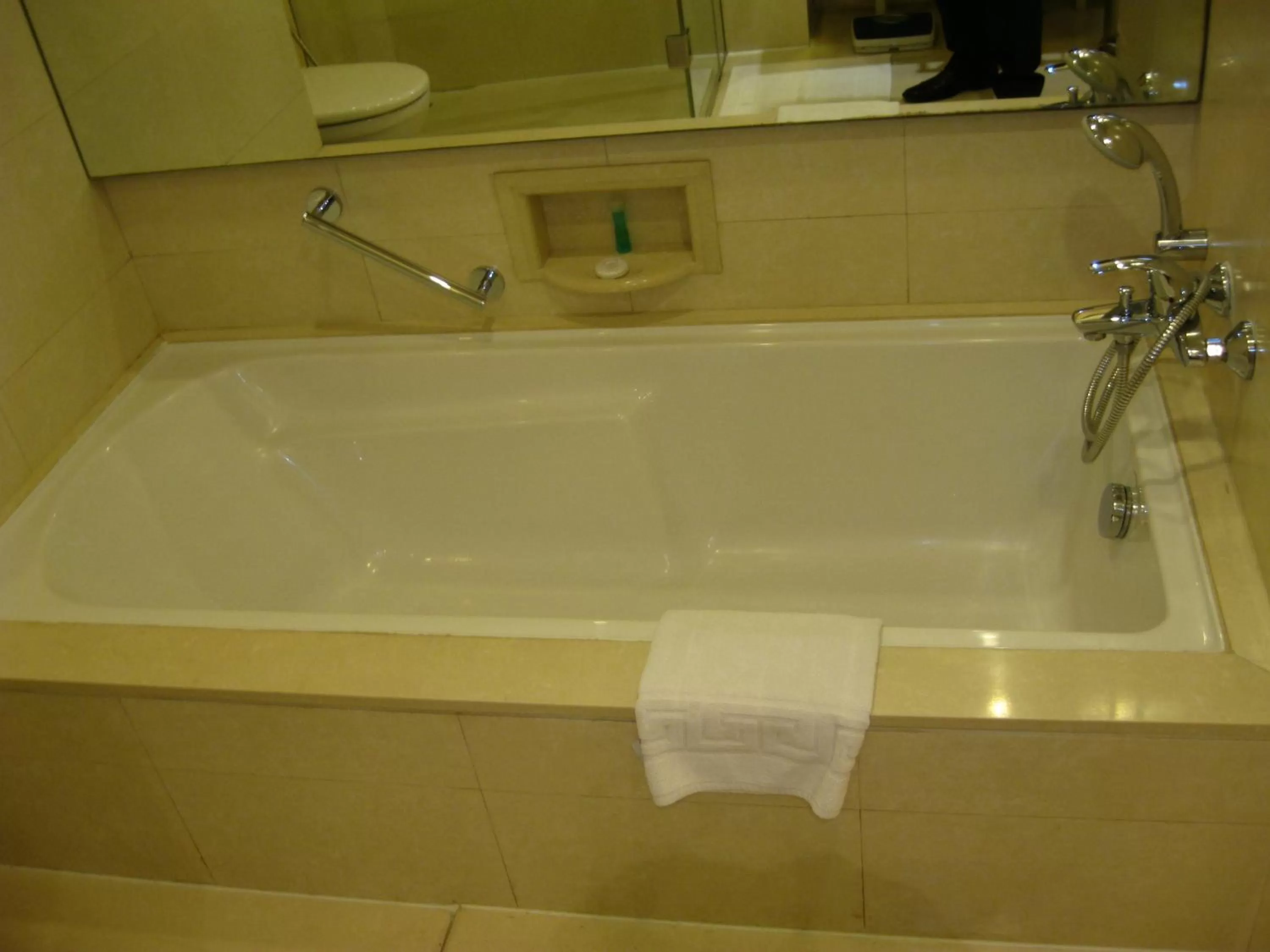 Bathroom in The Sonnet Kolkata