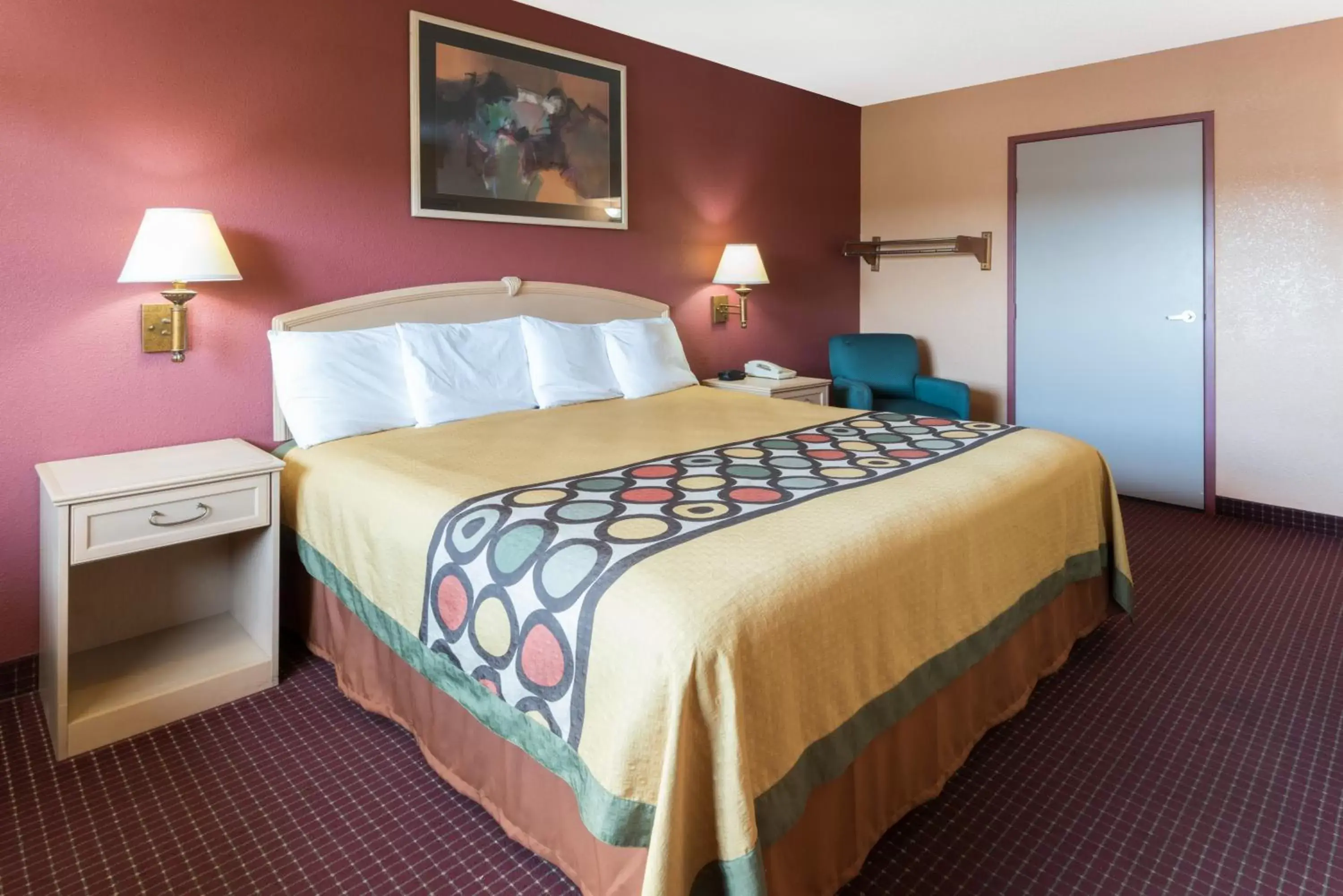 King Room - Disability Access - Non-Smoking in Super 8 by Wyndham Strongsville/Cleveland