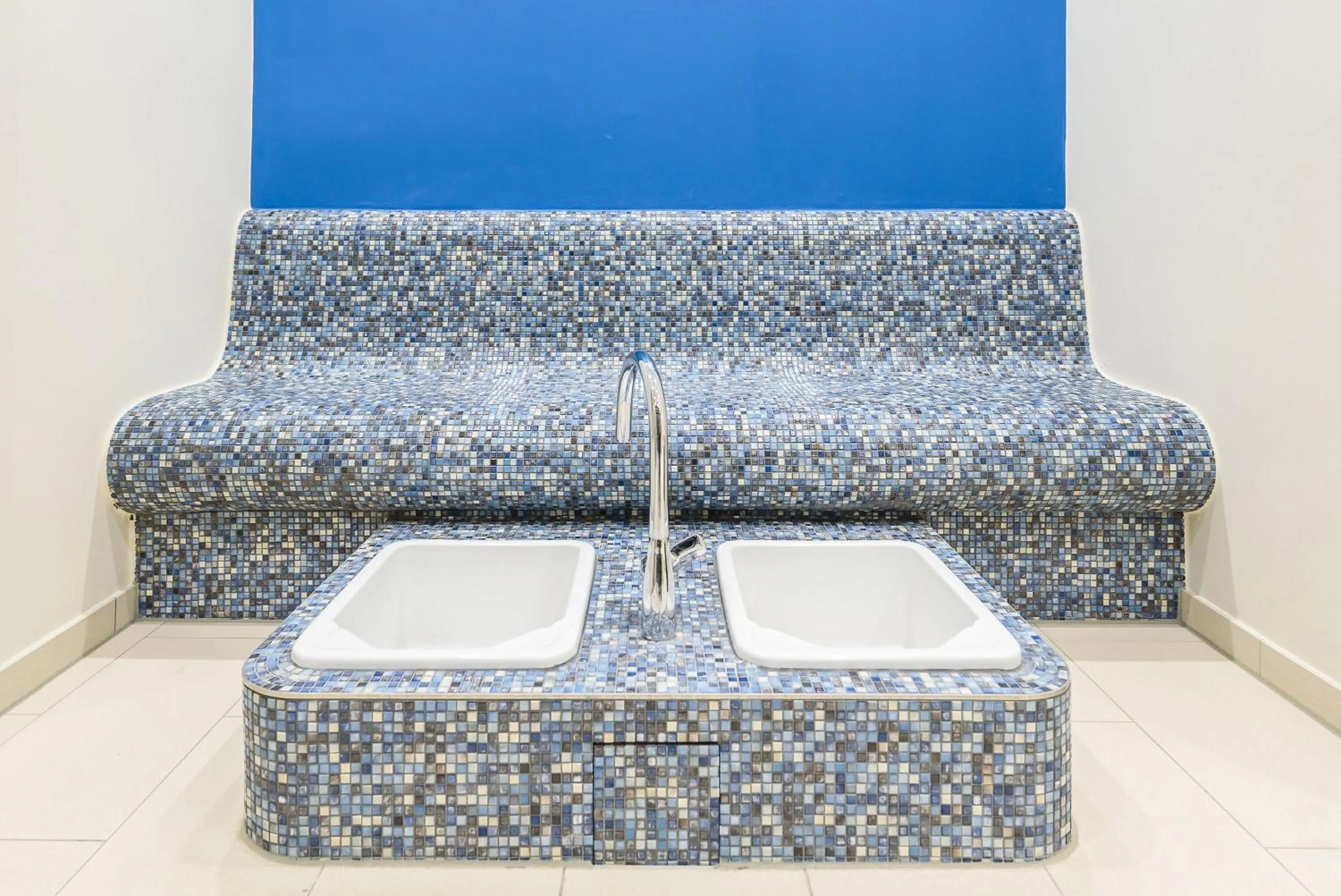 Spa and wellness centre/facilities in Maritim Hotel Bremen