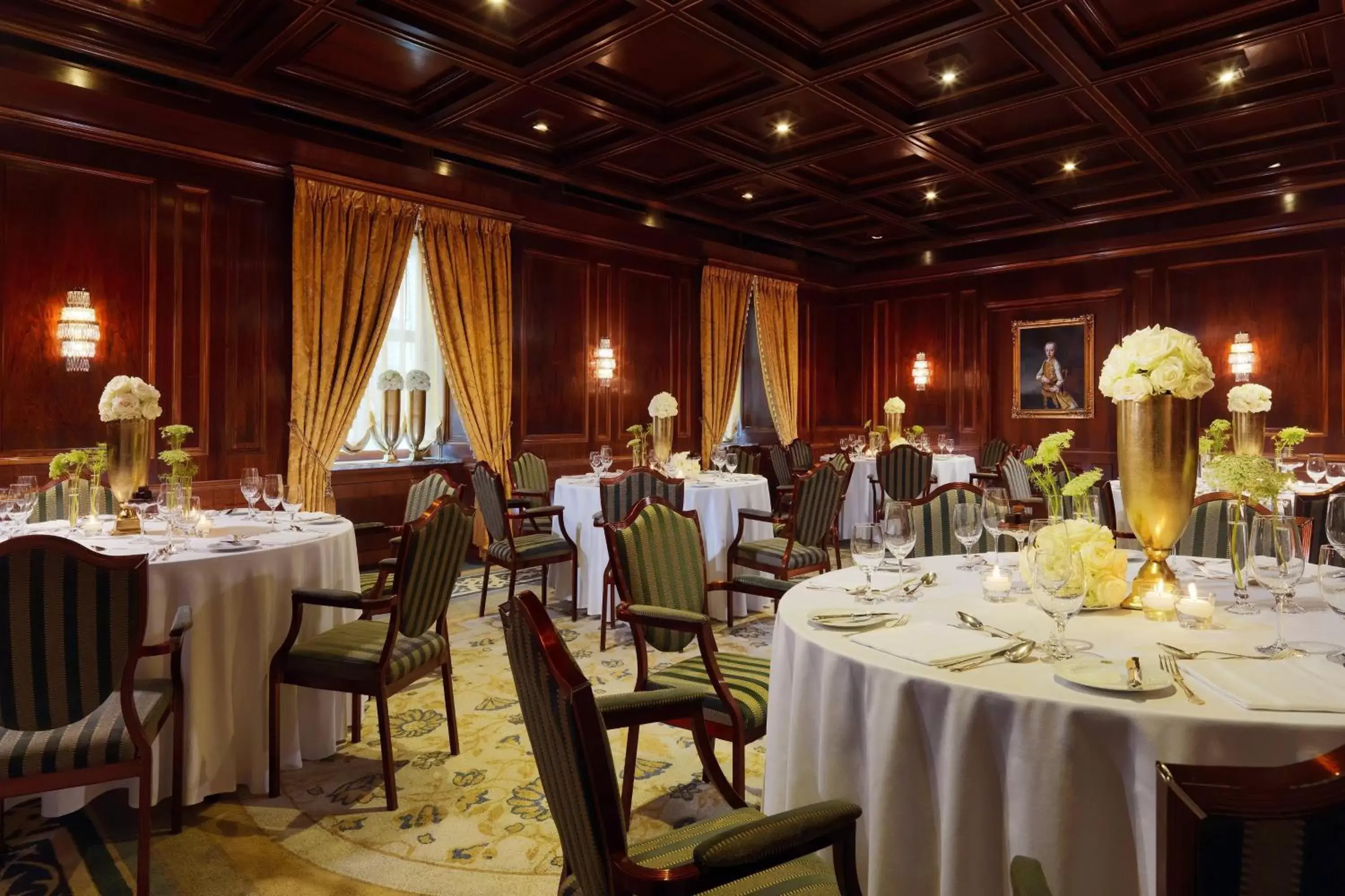 Meeting/conference room, Restaurant/Places to Eat in Hotel Imperial, a Luxury Collection Hotel, Vienna