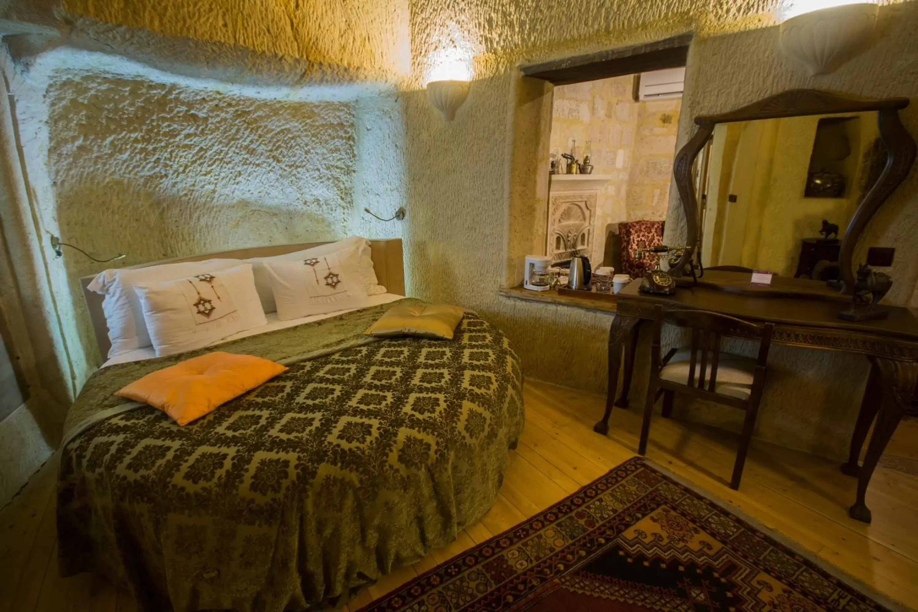 Bedroom in Fresco Cave Suites Cappadocia