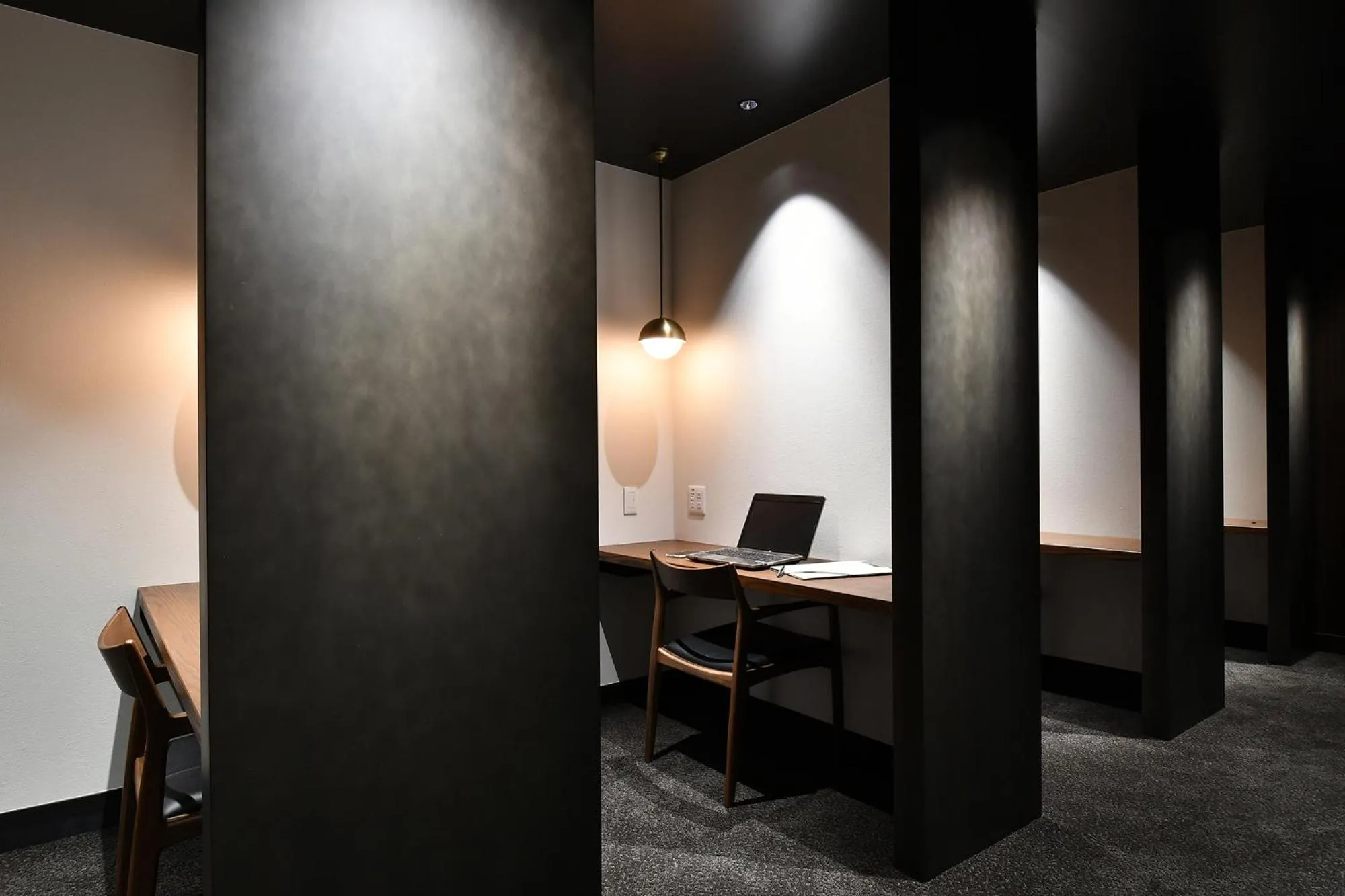 Business facilities in Royal Park Hotel