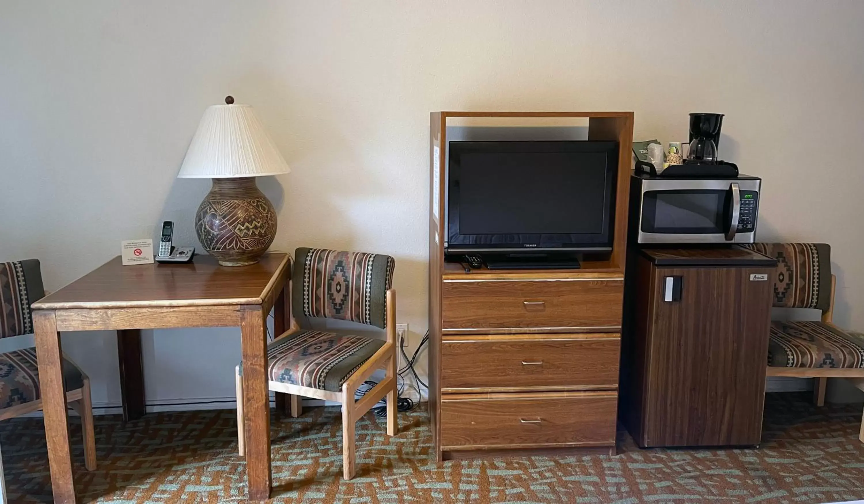 TV and multimedia, TV/Entertainment Center in Sugar Loaf Lodge