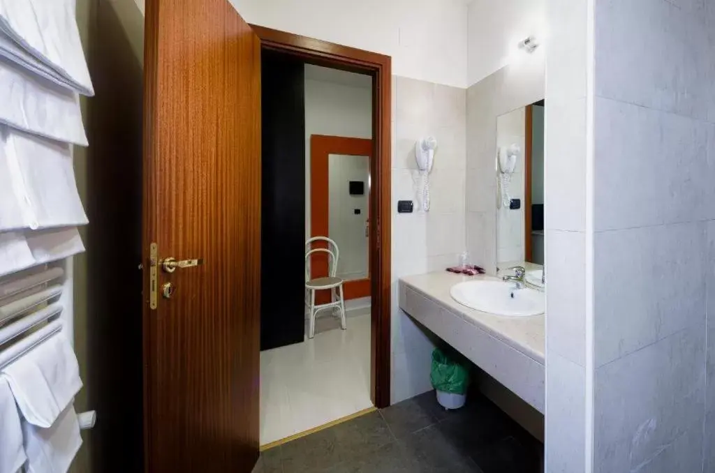 Bathroom in Hotel Colucci