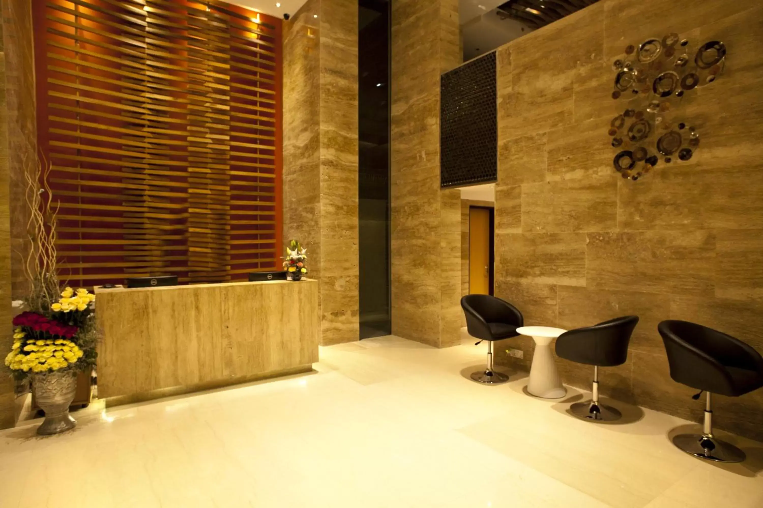 Lobby or reception, Bathroom in Lakeshore Banani