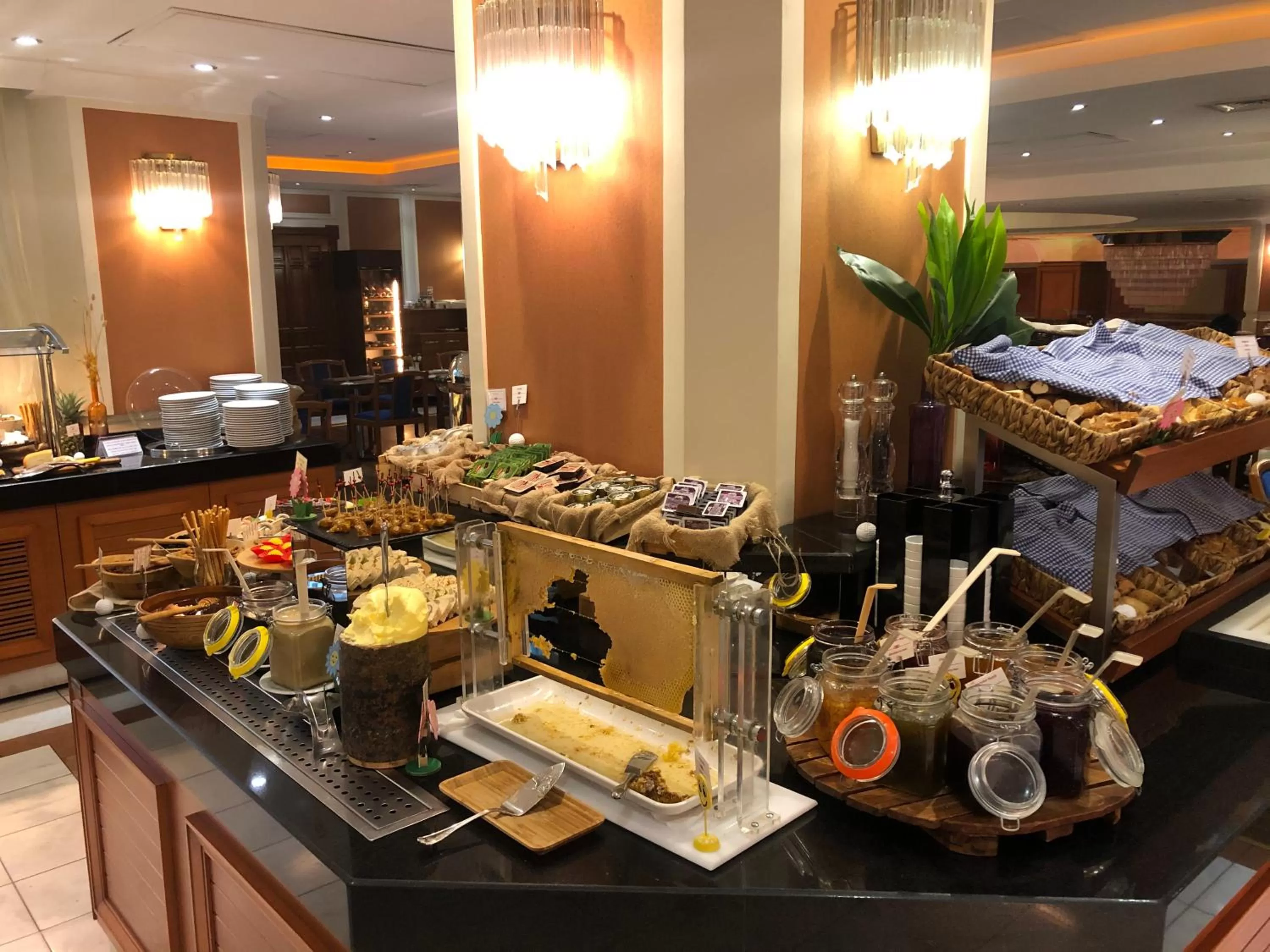Breakfast in Akgun Istanbul Hotel