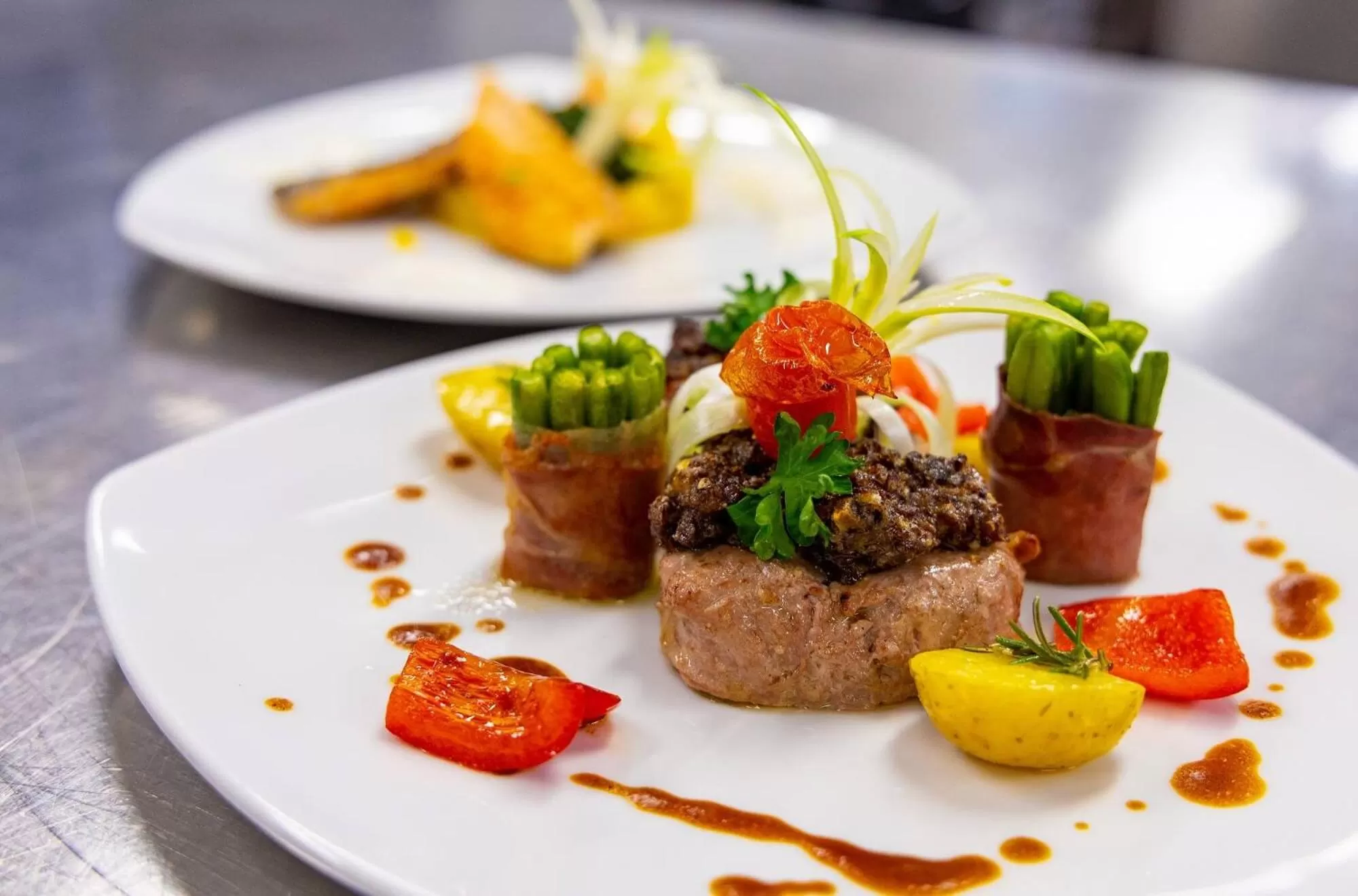 Restaurant/places to eat in Hotel Latini