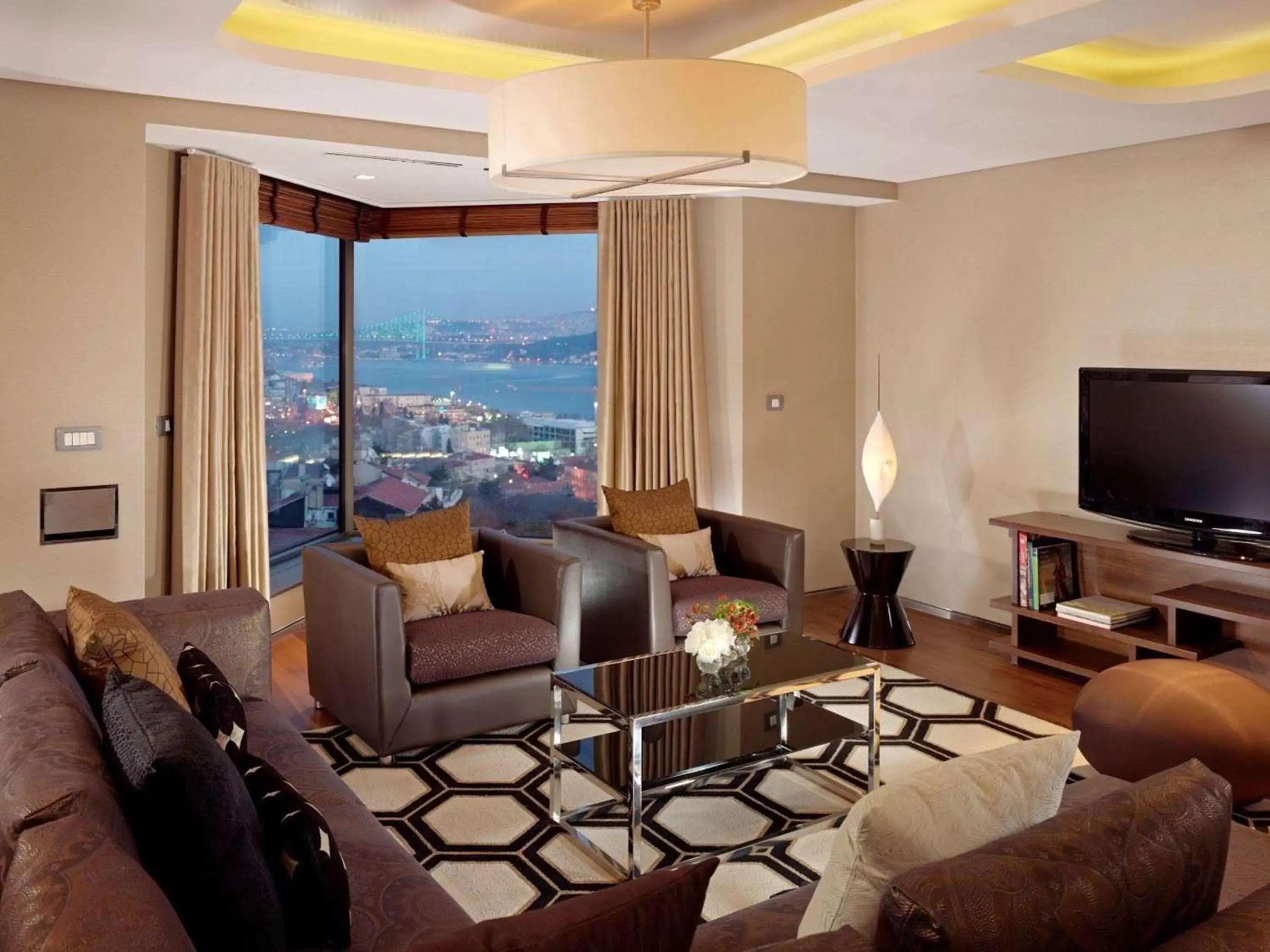 Residence One-Bedroom Bosphorus View in Swissotel The Bosphorus Istanbul