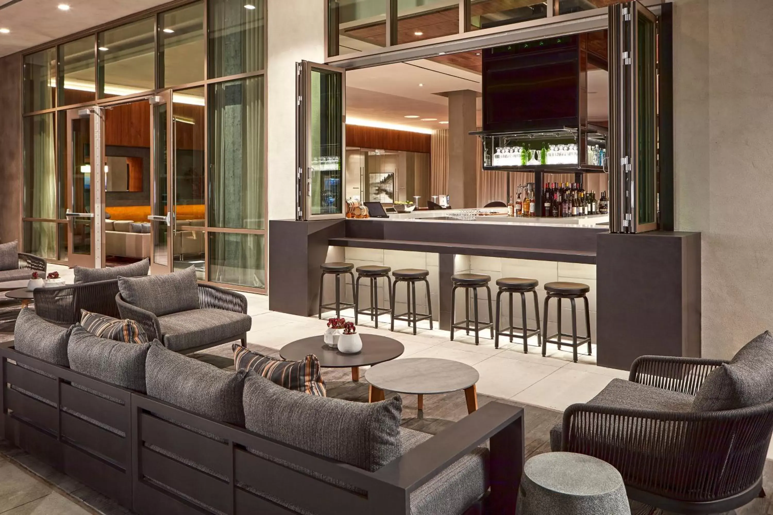 Lounge or bar, Lounge/Bar in AC Hotel by Marriott San Jose Santa Clara