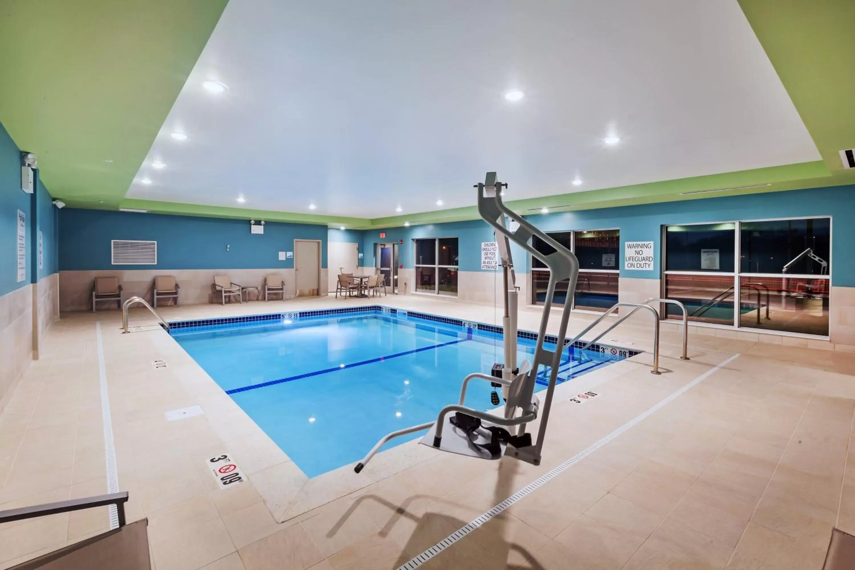 Swimming Pool in Holiday Inn Express & Suites - Lenexa - Overland Park Area, an IHG Hotel