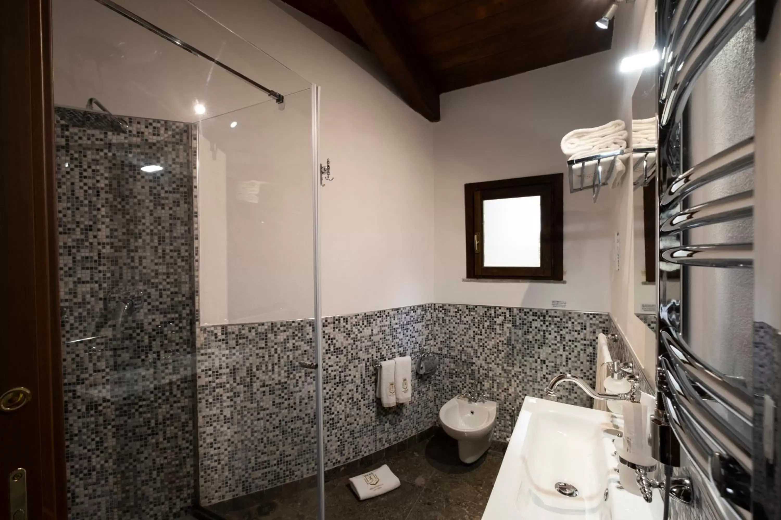 Shower, Bathroom in Villa del Gattopardo