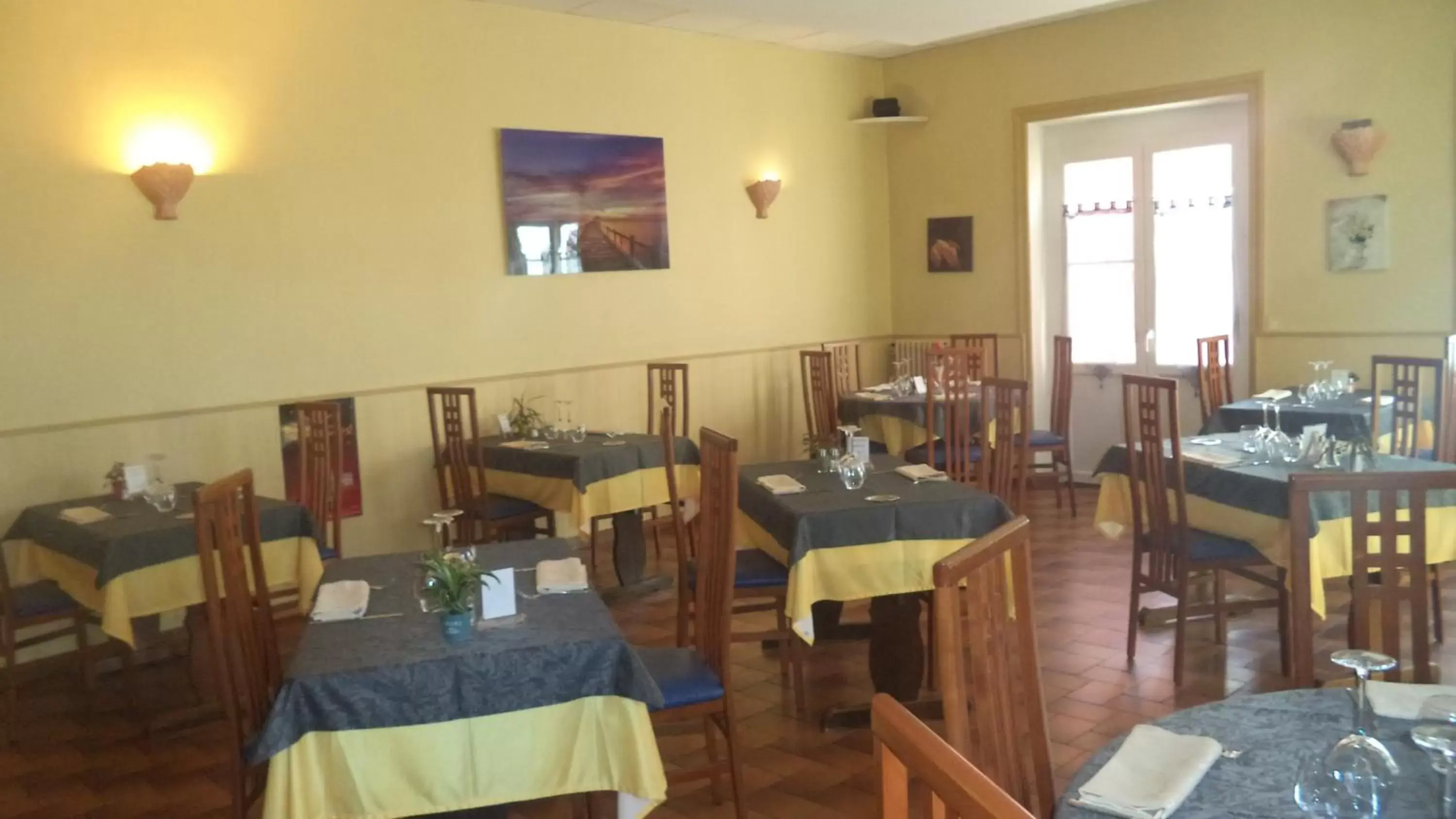 Restaurant/Places to Eat in Le Logis Des Voyageurs