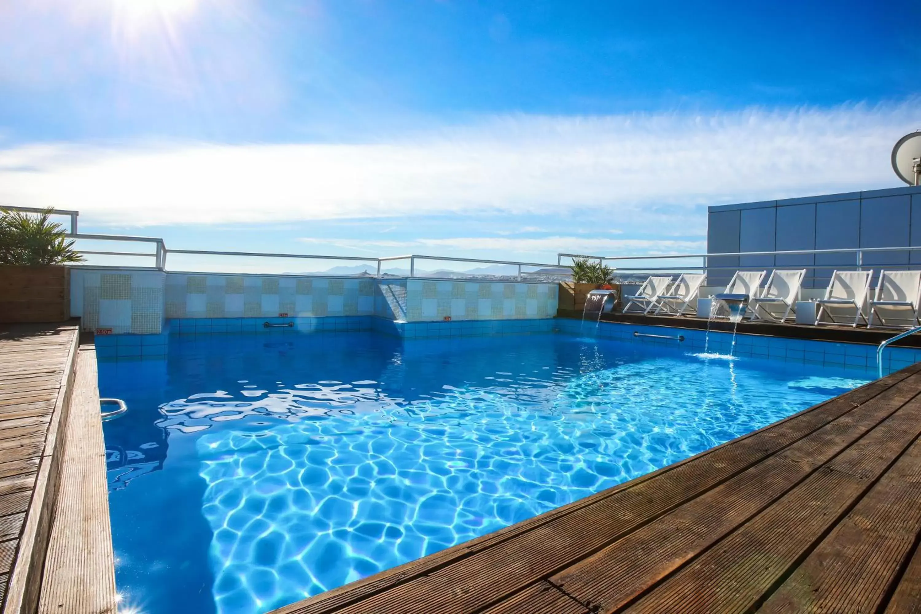 Swimming pool in Capsis Astoria Heraklion Swimming pool in Capsis Astoria Heraklion