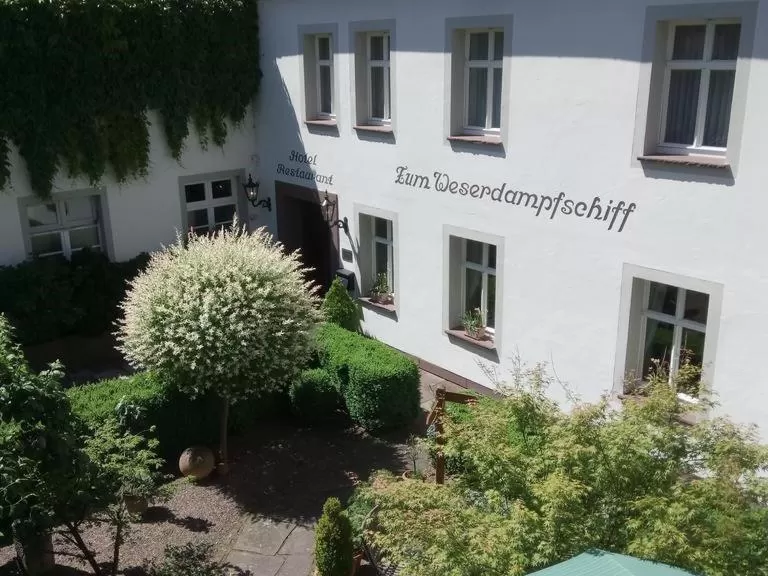 Property building in Zum Weserdampfschiff