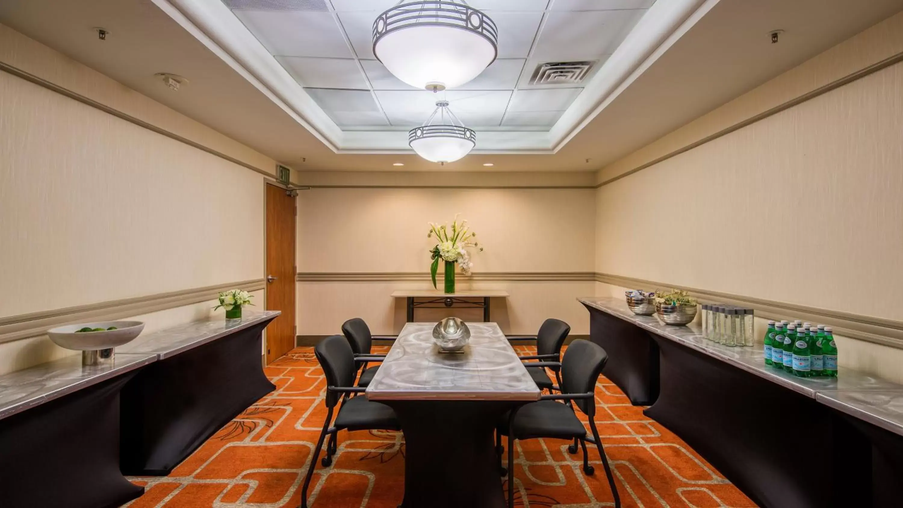 Meeting/conference room in Holiday Inn San Francisco - Golden Gateway, an IHG Hotel with no Resort Fee