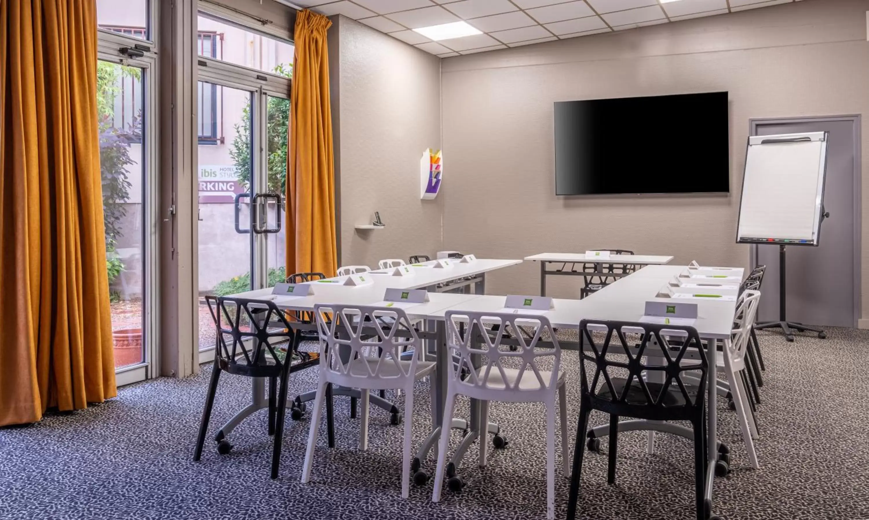 Business facilities in ibis Styles Blois Centre Gare