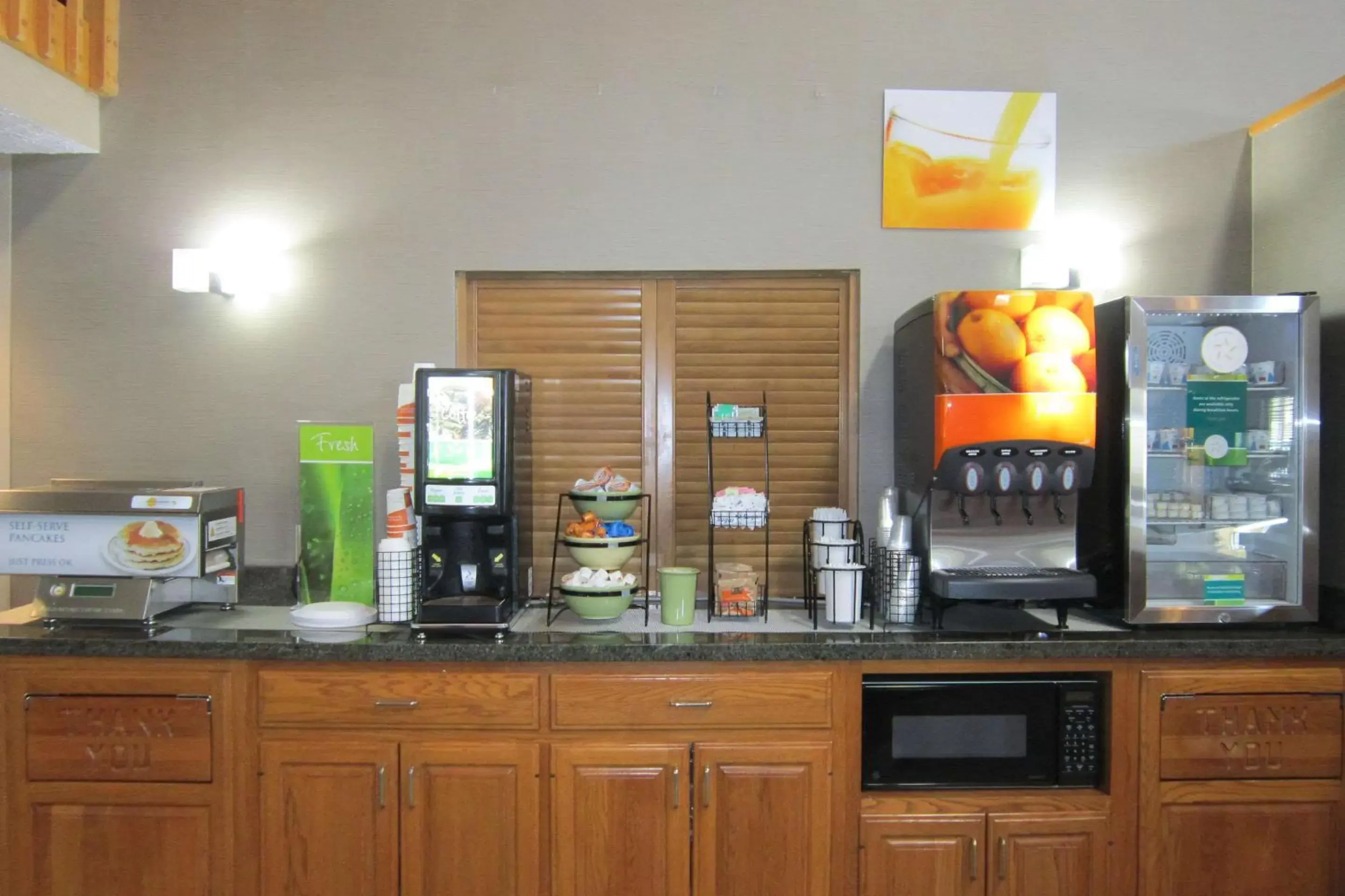 Restaurant/places to eat in Quality Inn Nashville - Bloomington Restaurant/places to eat in Quality Inn Nashville - Bloomington