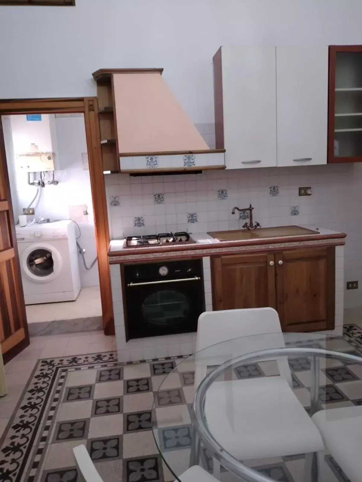 Communal kitchen, Kitchen/Kitchenette in Casolare del Toscano Country Rooms