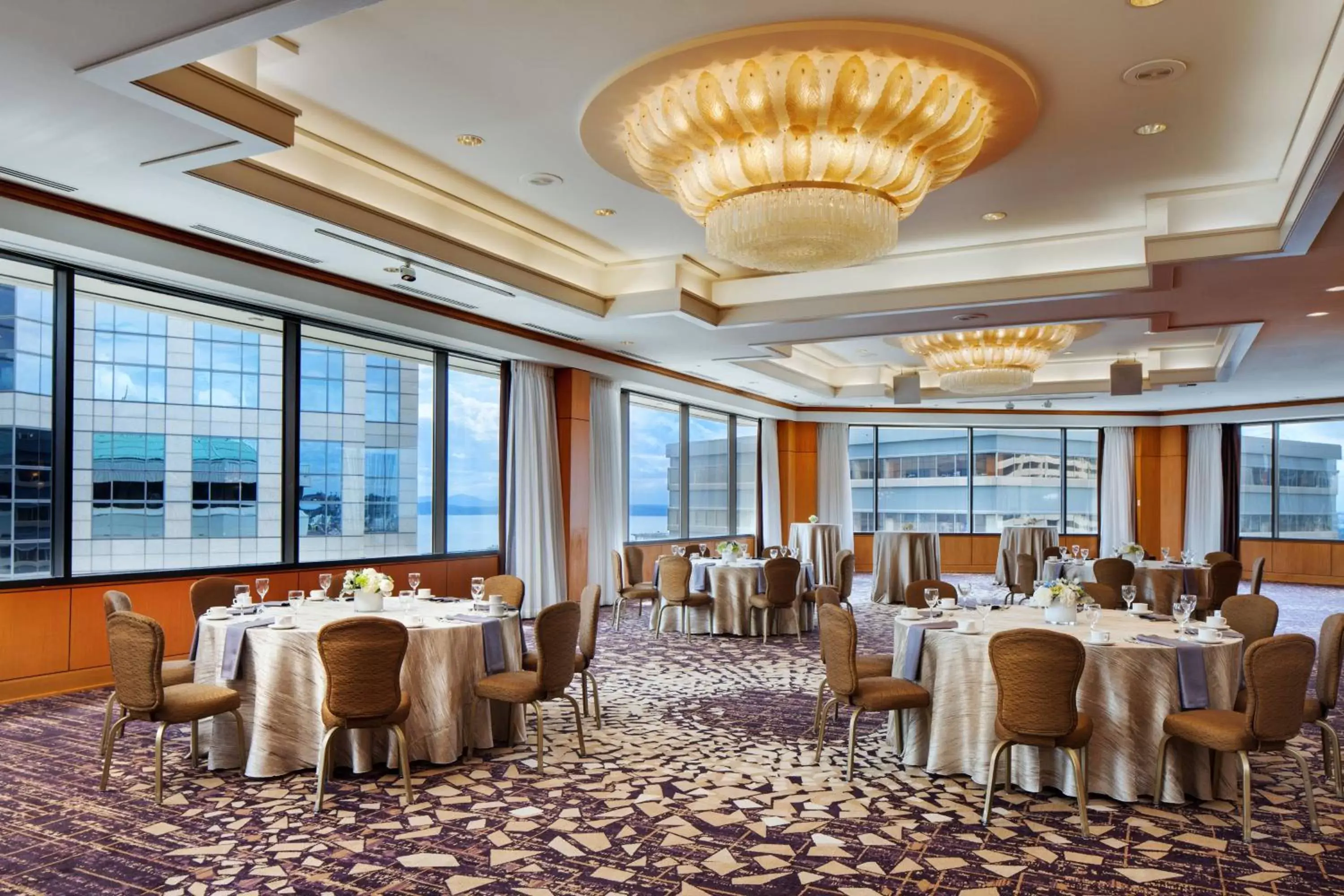 Meeting/conference room, Restaurant/Places to Eat in Sheraton Grand Seattle