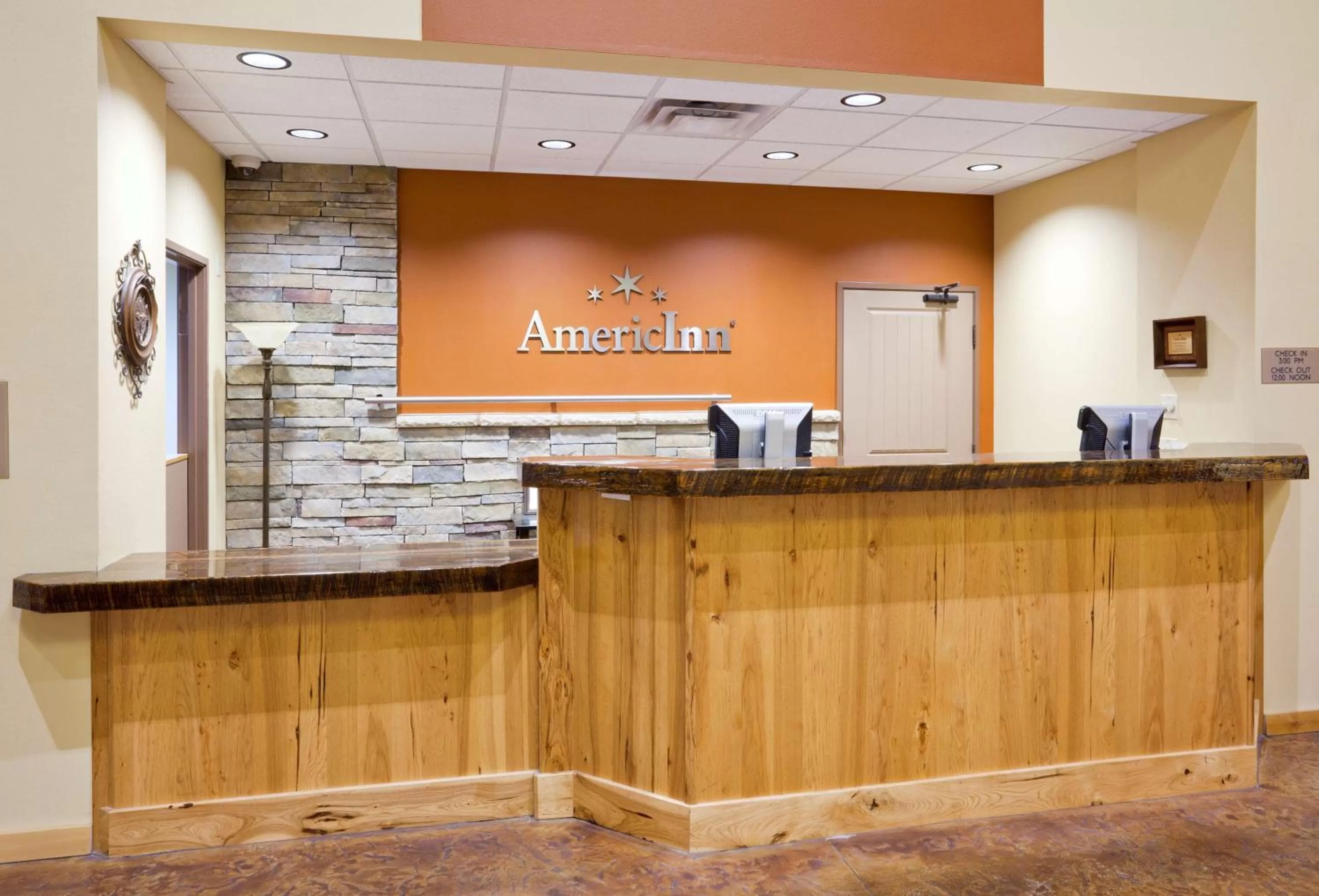 Lobby or reception in AmericInn by Wyndham Fargo Medical Center