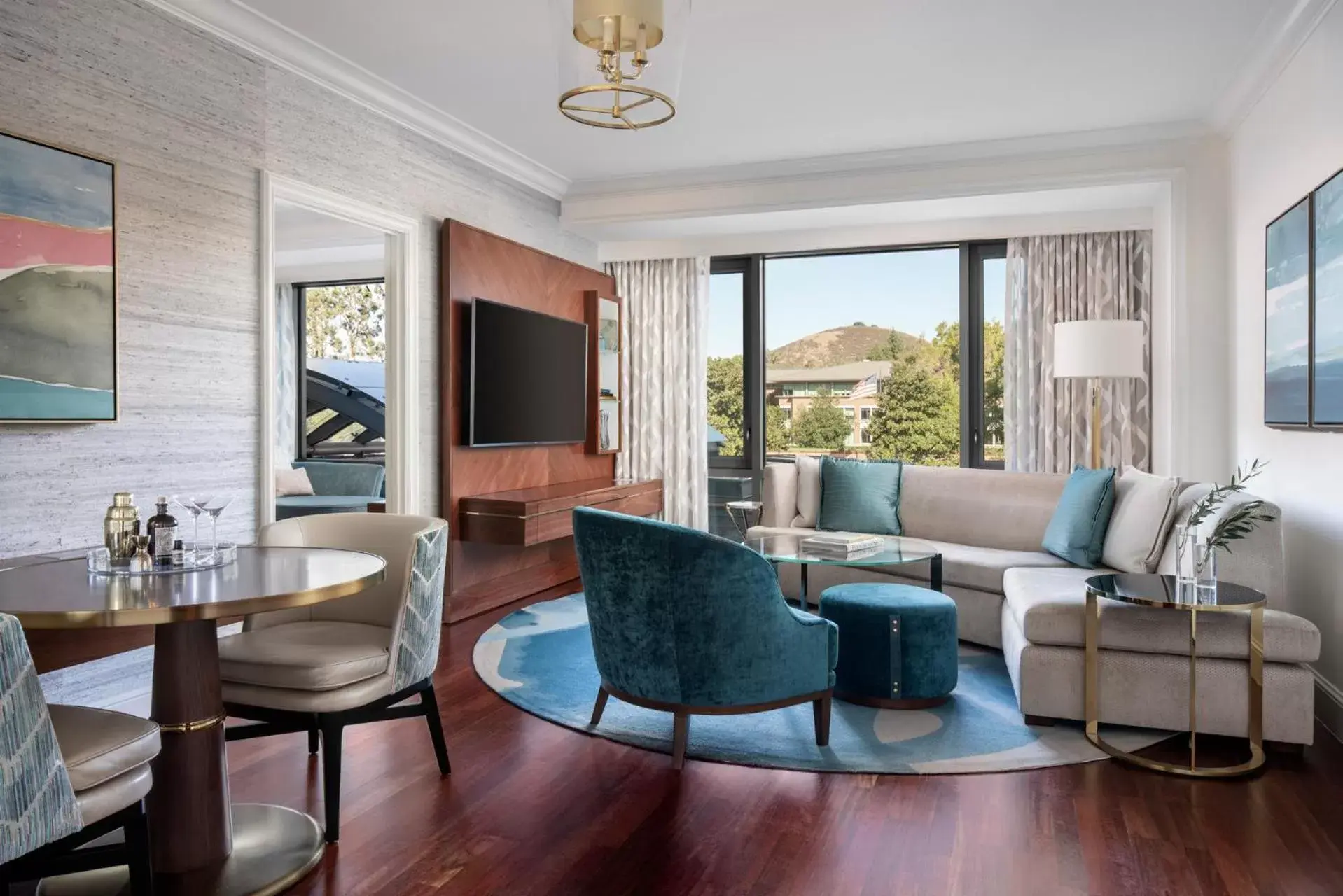 Living room, Seating Area in Four Seasons Hotel Westlake Village