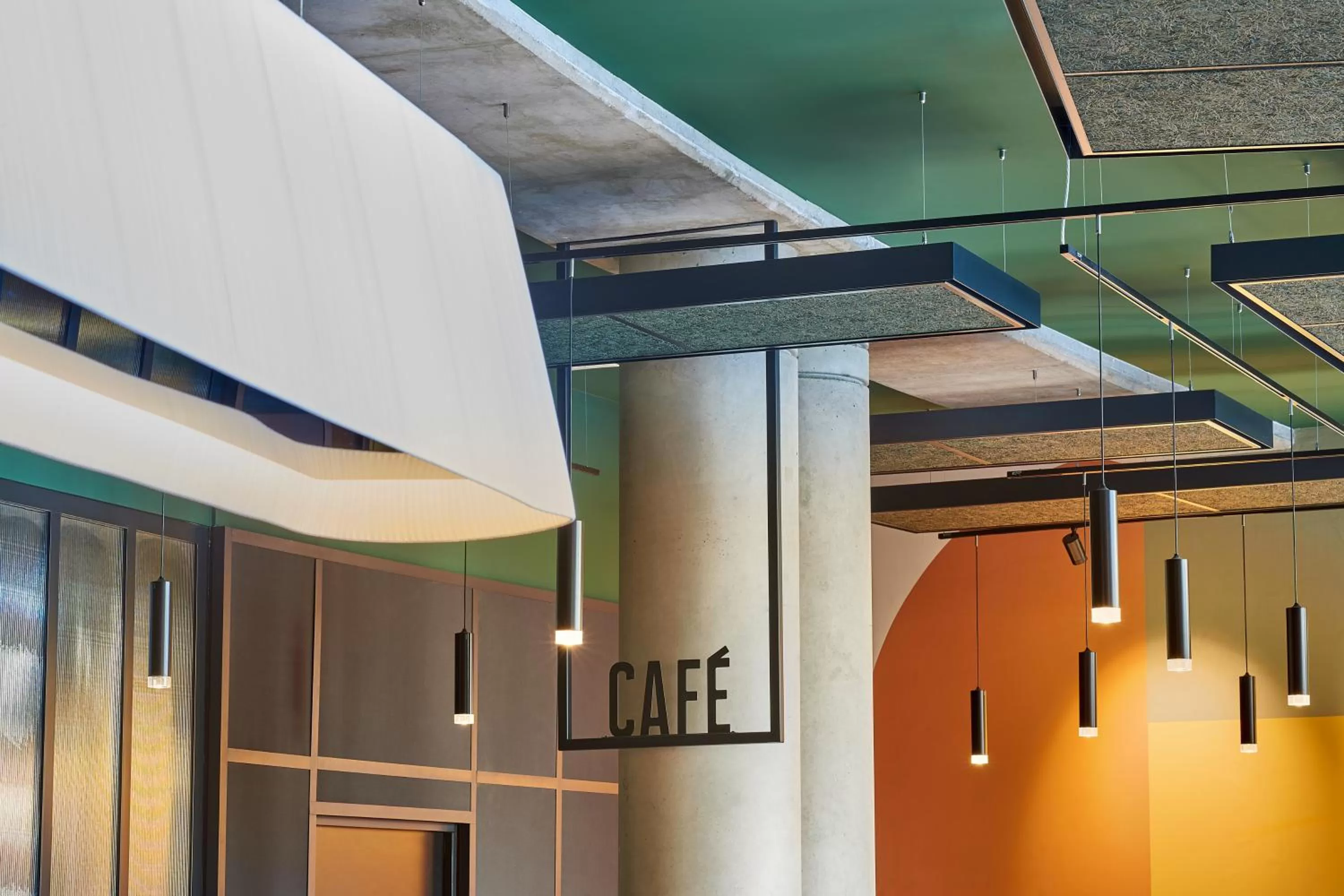 Restaurant/places to eat in Novotel Paris Gare De Lyon