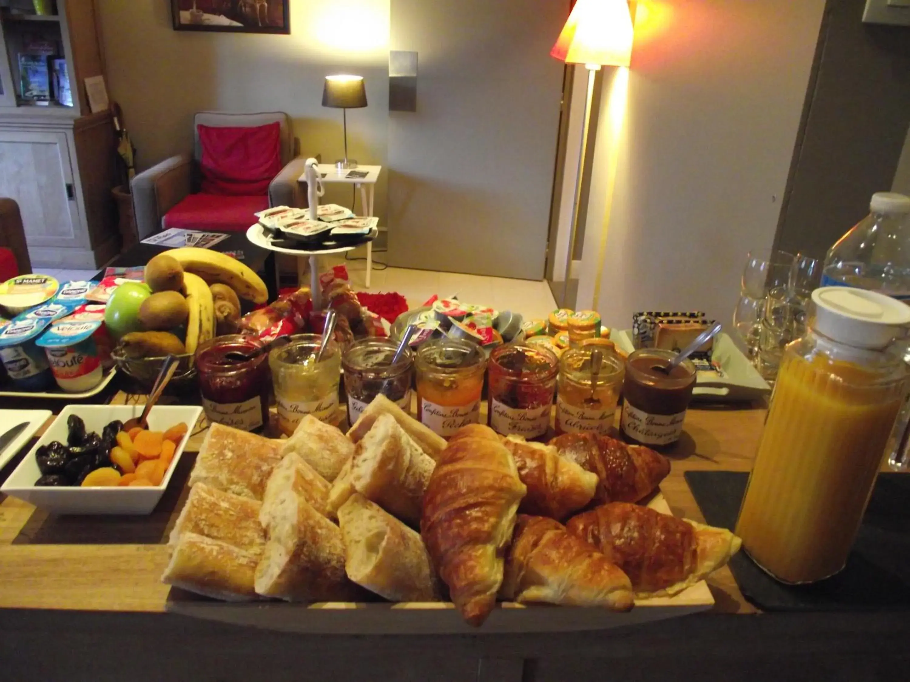 Food, Breakfast in Hotel Mondial