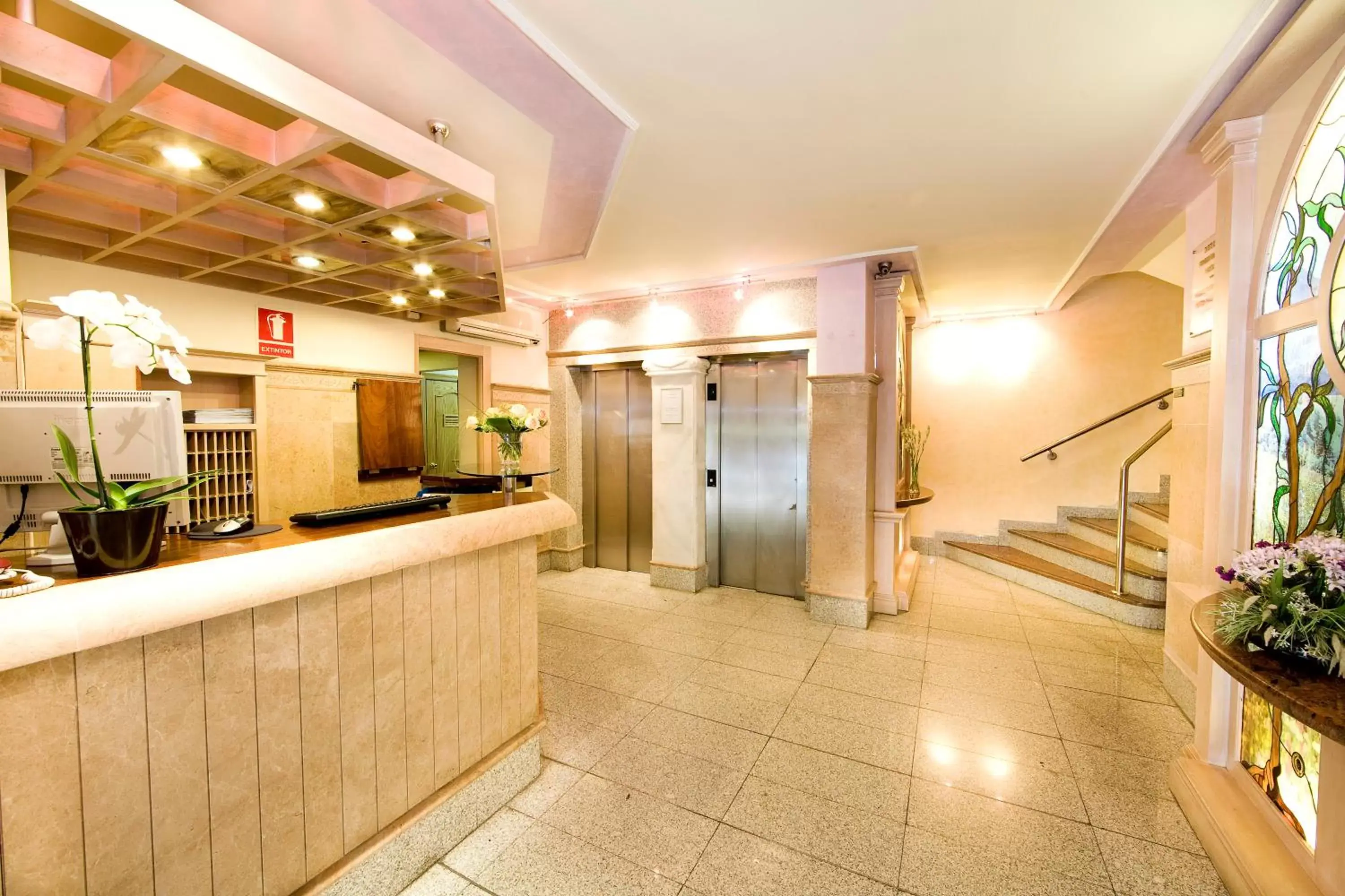 Lobby or reception, Lobby/Reception in Hotel Monarque El Rodeo