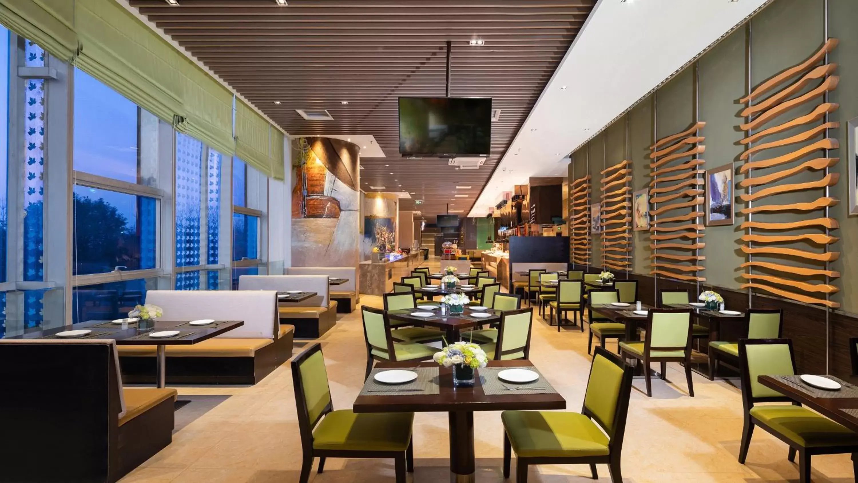 Restaurant/Places to Eat in Holiday Inn Nanchang Riverside, an IHG Hotel