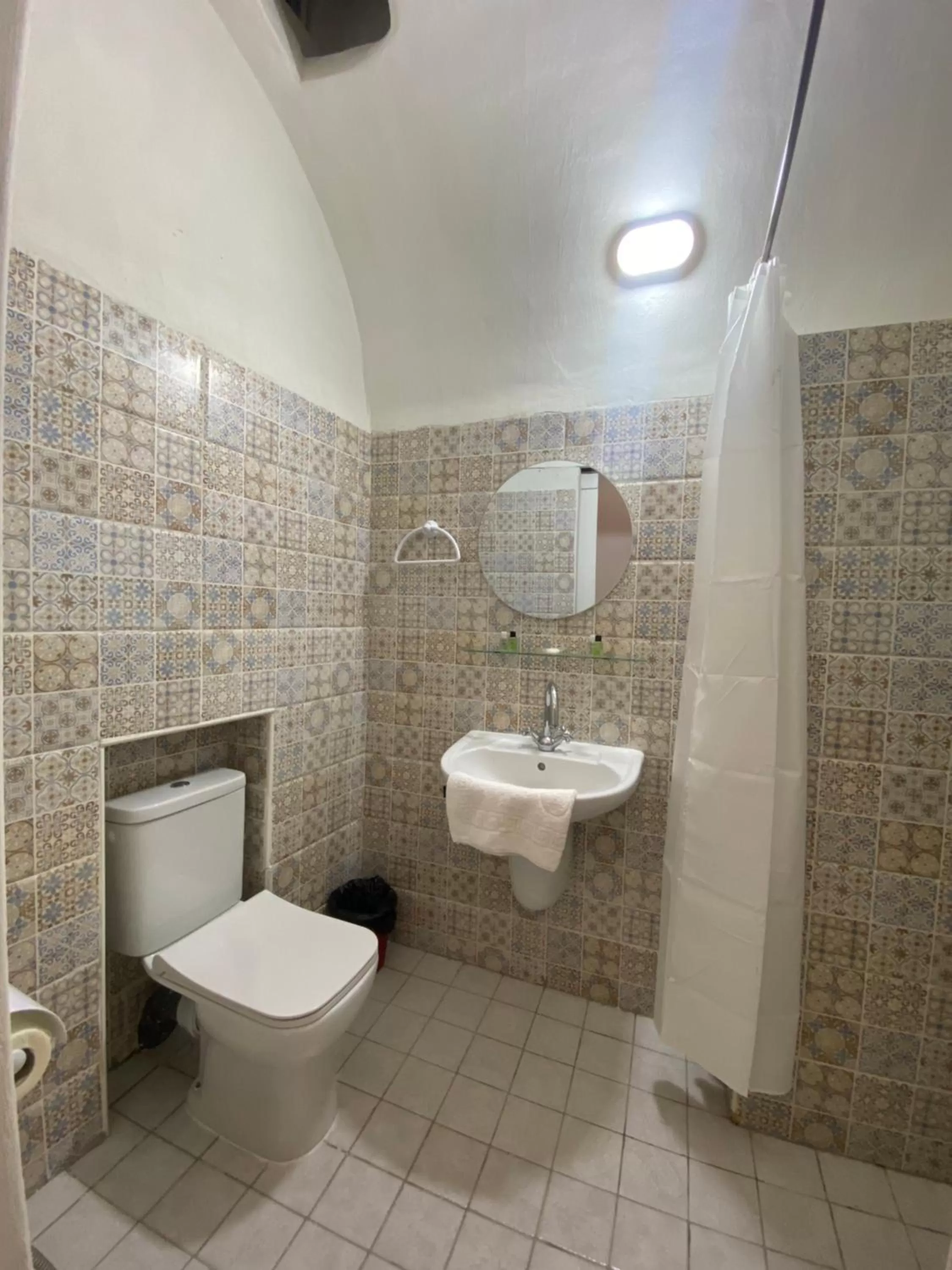 Bathroom in Djerba Authentique