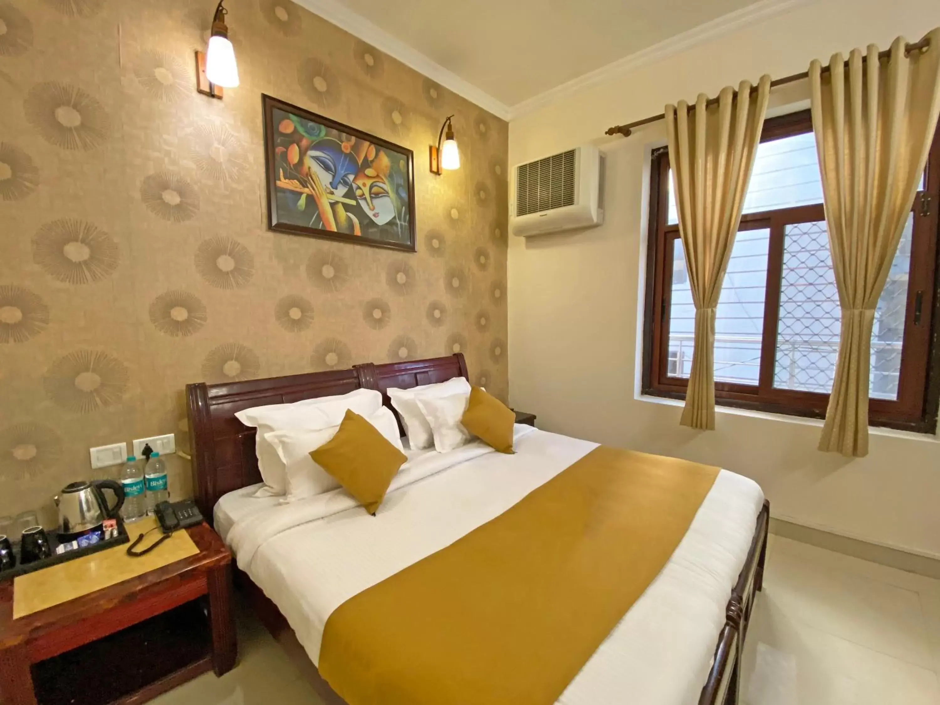 Deluxe Double or Twin Room in Hotel Nirvana Palace Rishikesh Deluxe Double or Twin Room in Hotel Nirvana Palace Rishikesh