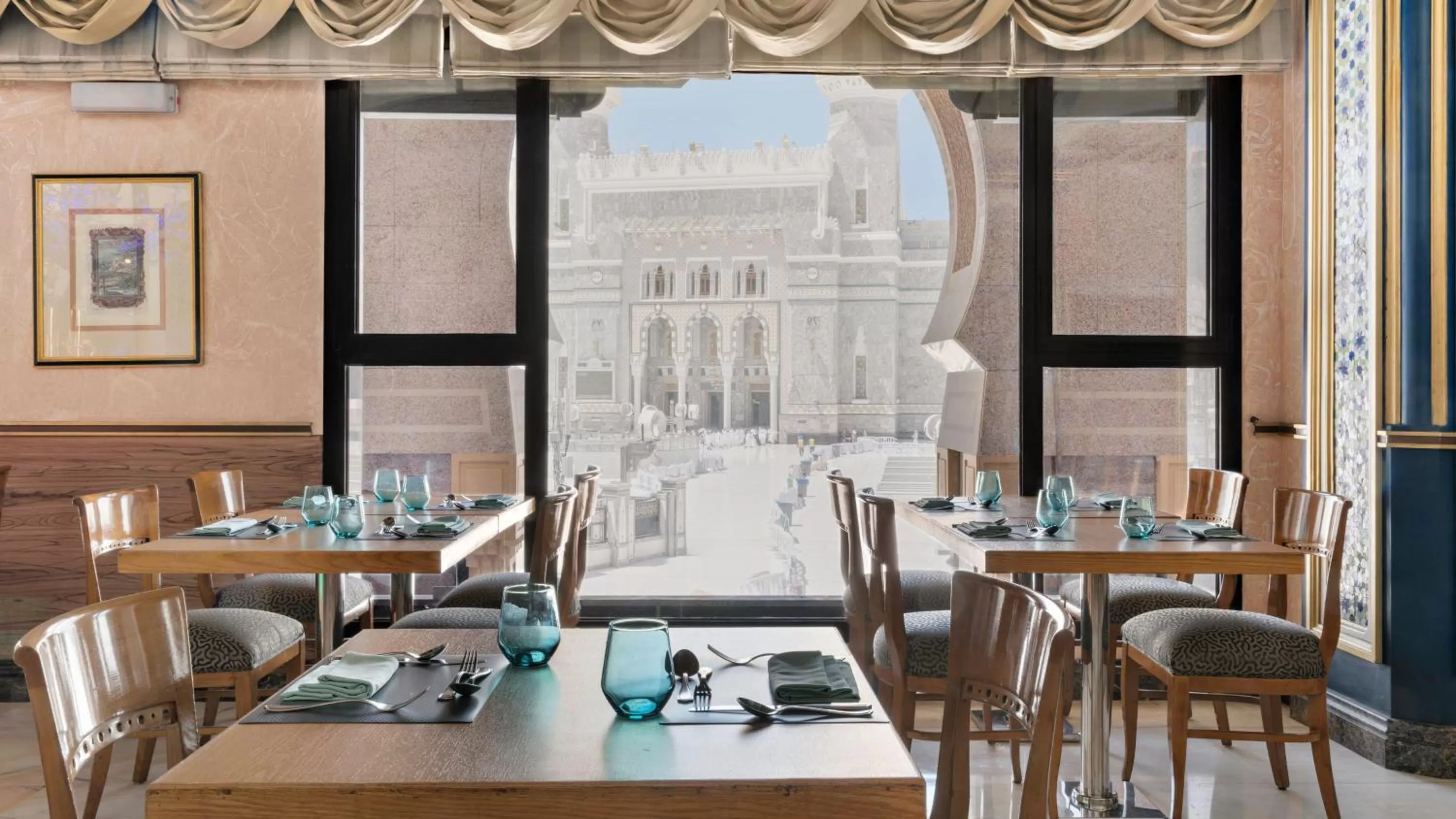 Restaurant/places to eat in InterContinental Dar Al Tawhid Makkah by IHG