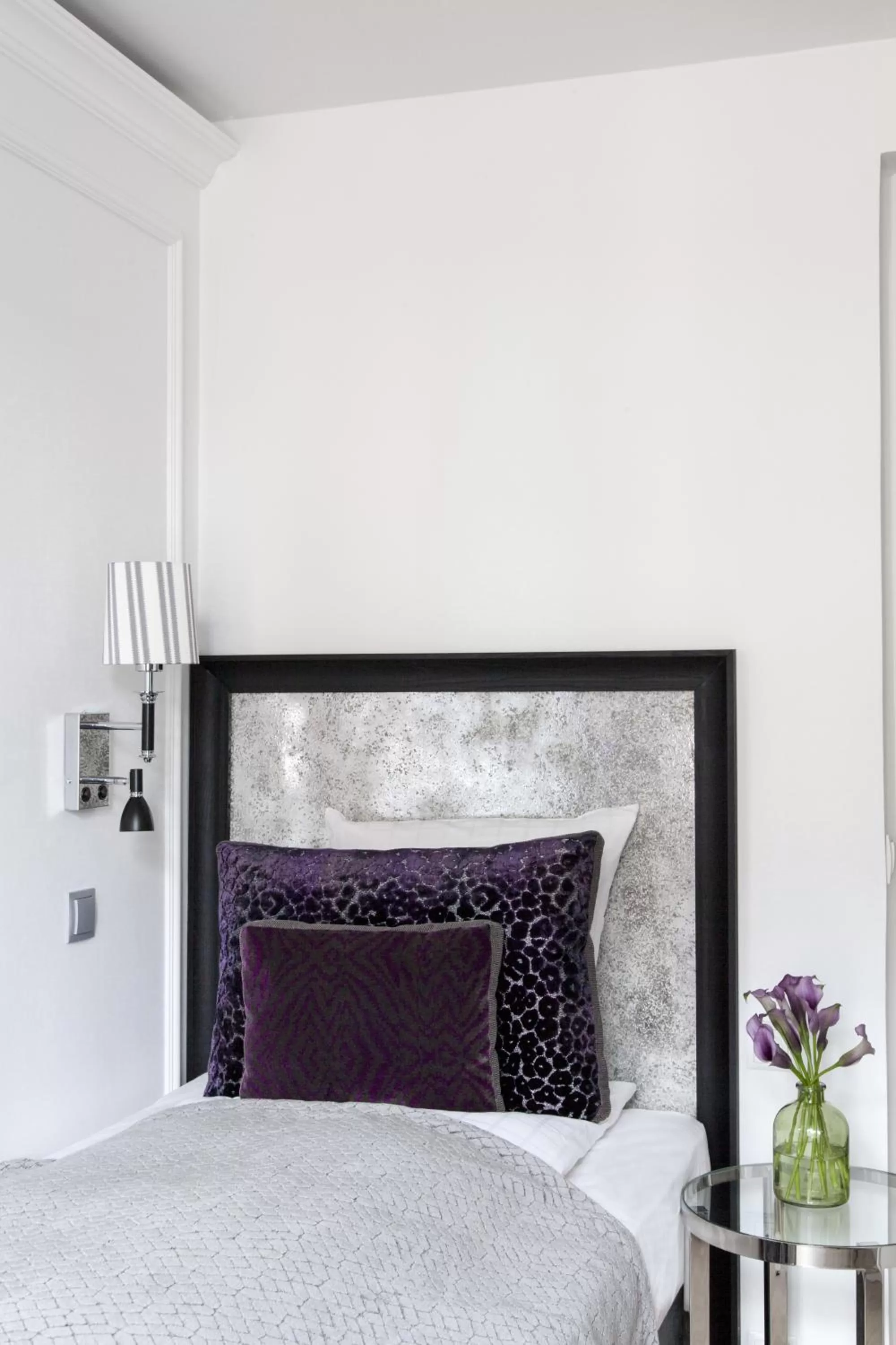 Decorative detail, Bed in Absalon Hotel