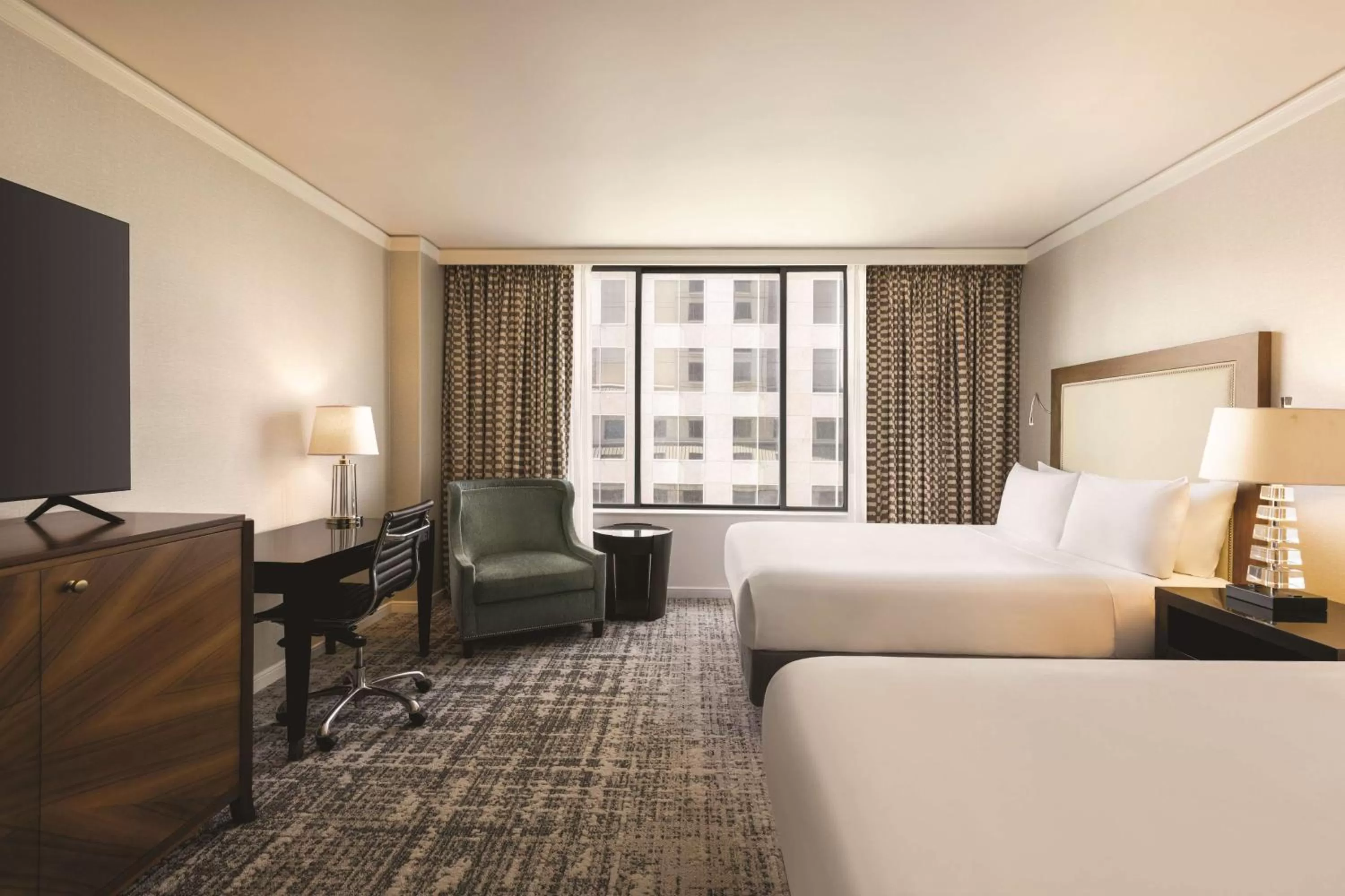 Double Room with Two Double Beds and Roll-In Shower - Mobility Accessible in Signia by Hilton San Jose