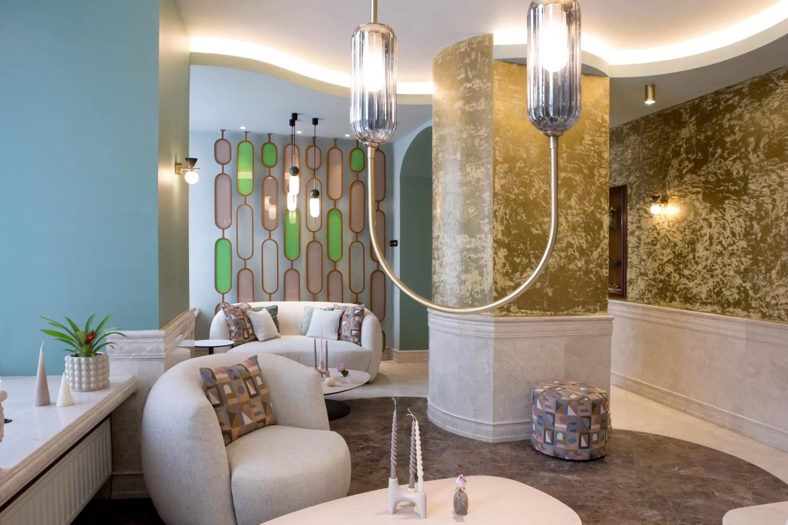 Seating area, Lobby/Reception in Hotel Venezia by Zeus International